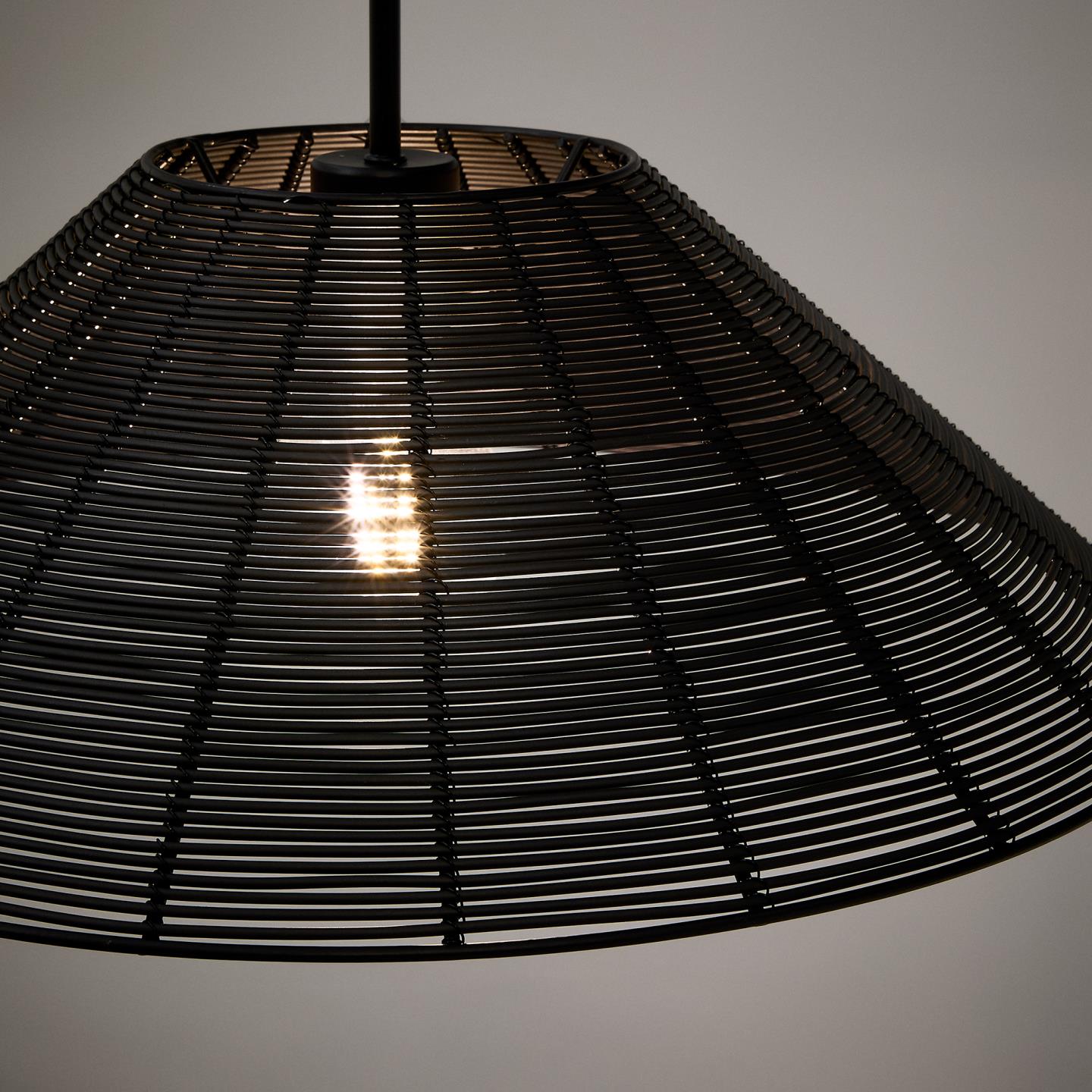 Klosz lampy wiszącej SARANELLA czarny La Forma    Eye on Design