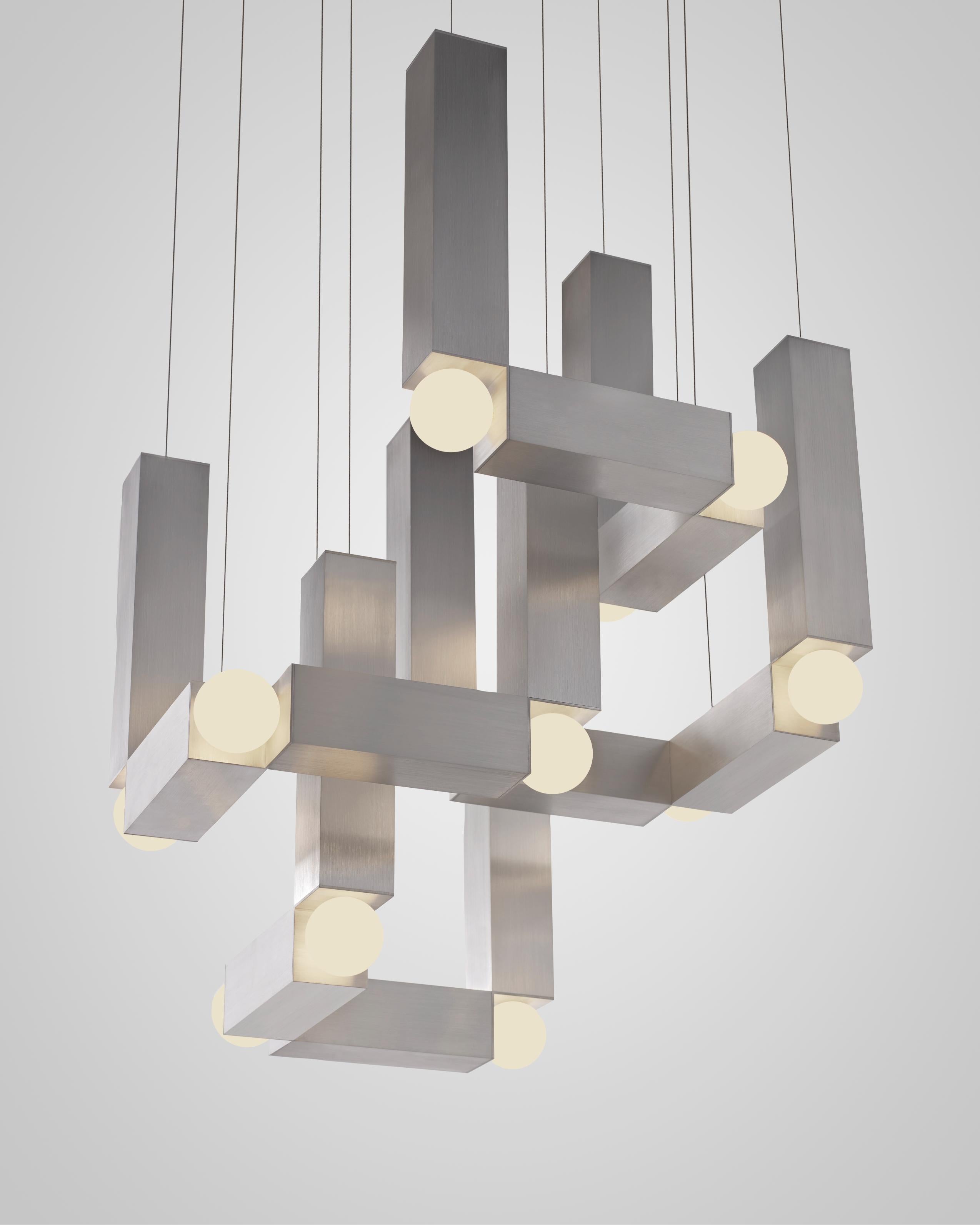 Hanglamp VESPER QUATTRO met opaalvormige kap en zilveren afwerking