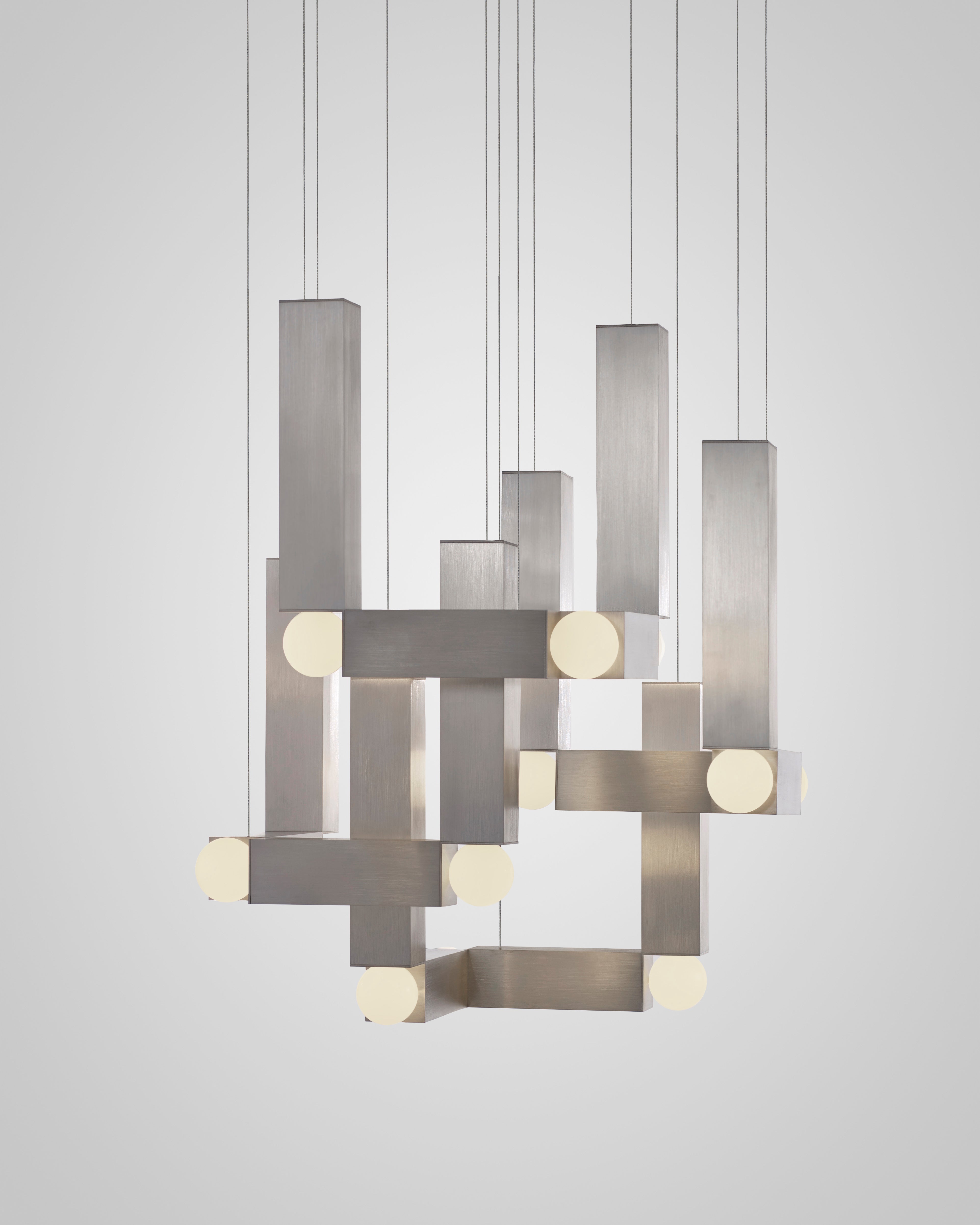 Hanglamp VESPER QUATTRO met opaalvormige kap en zilveren afwerking