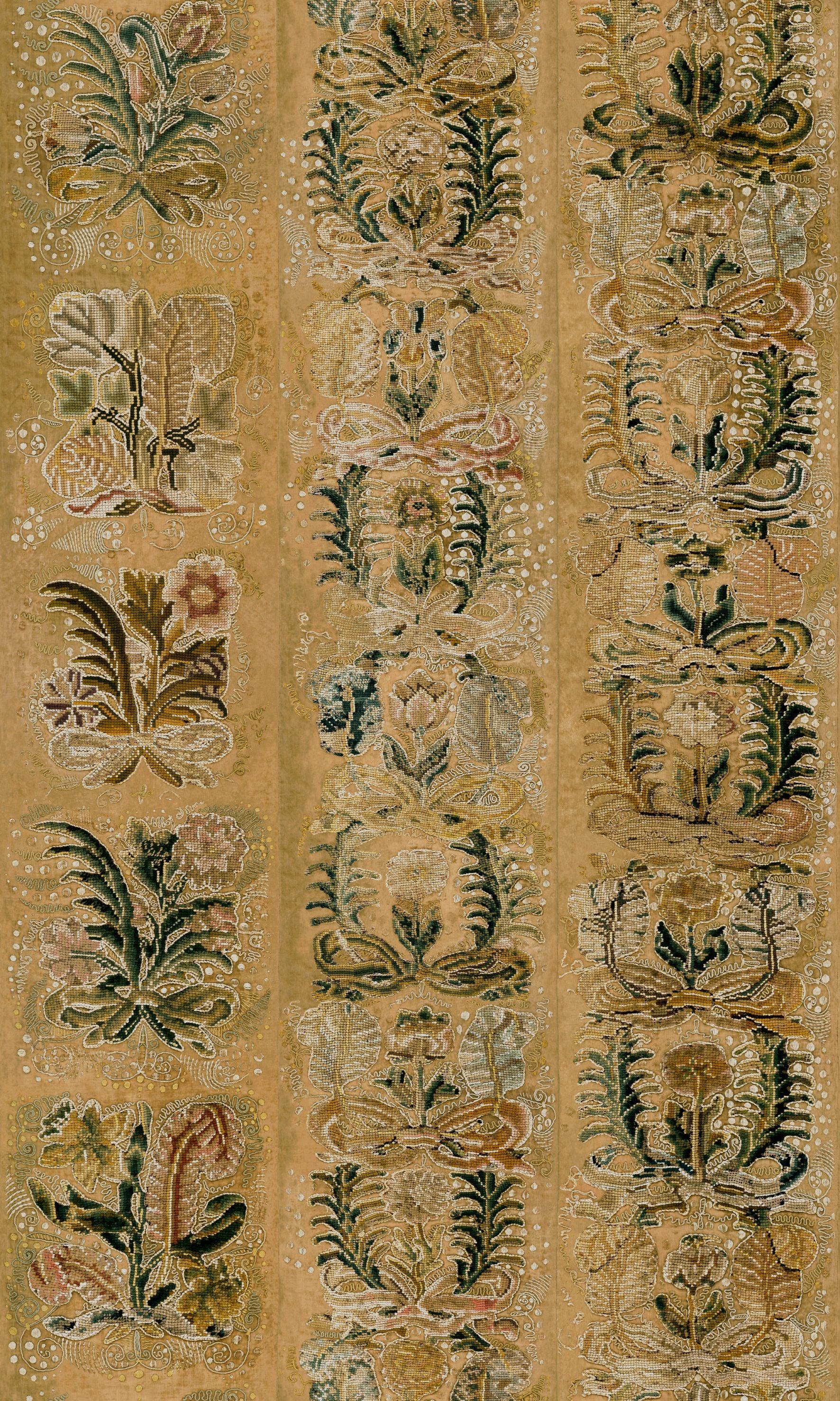 Textielbehang met plantaal motief ORNAMENT goud met groen