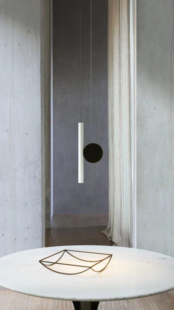 Lampa wisząca DOI mosiężny z czarnym