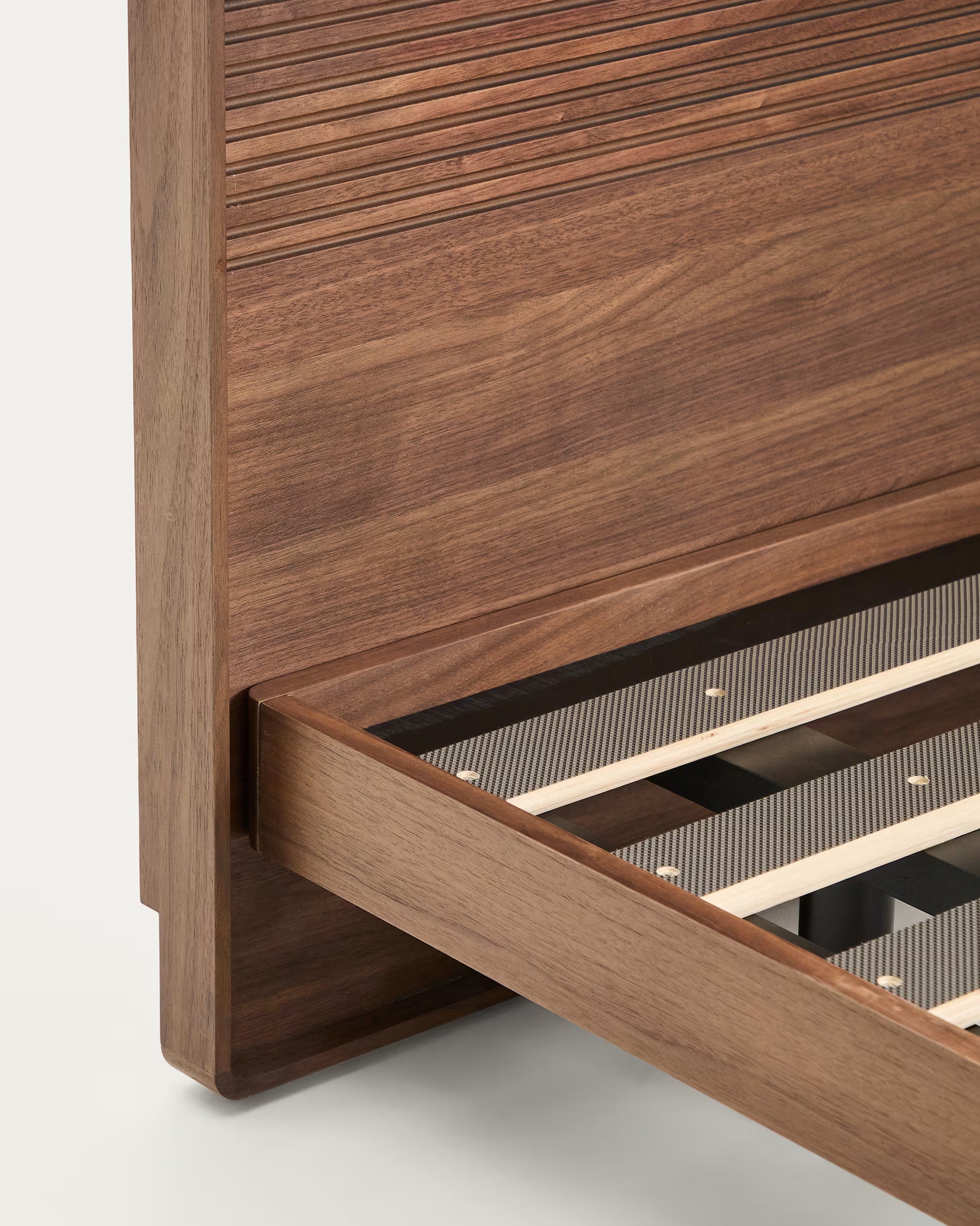 Bett NORLEN dunkelbraun Nussfurnier