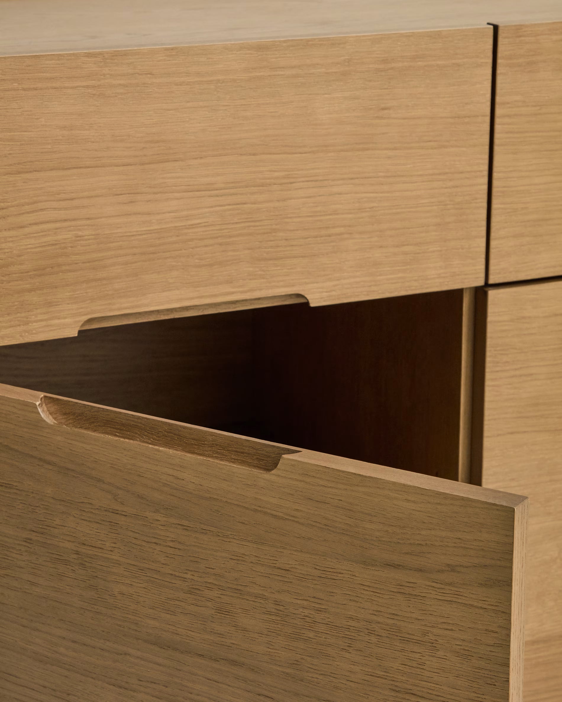Dressoir ARELIDA eikenhout