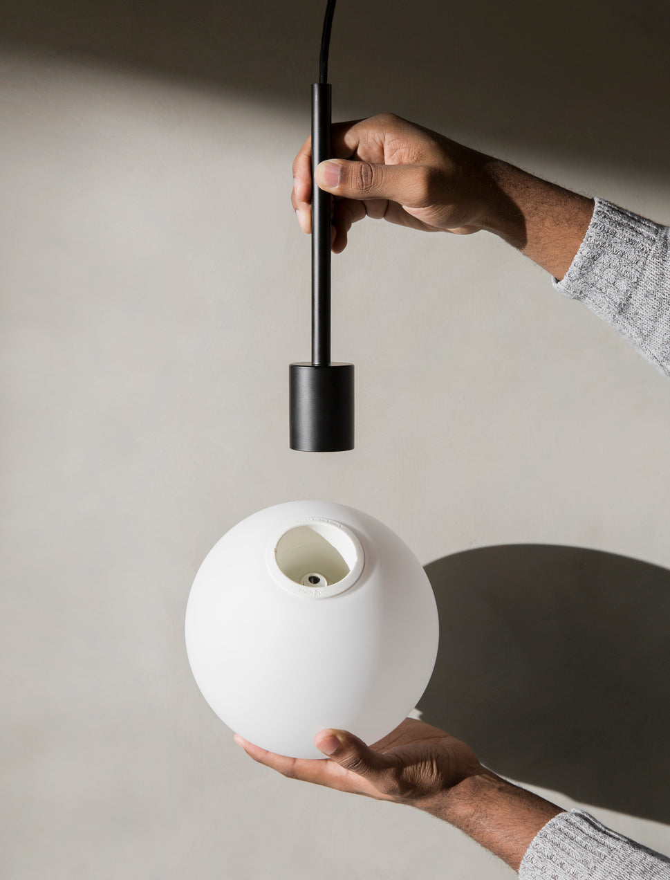 TR BULB polished steel pendant lamp