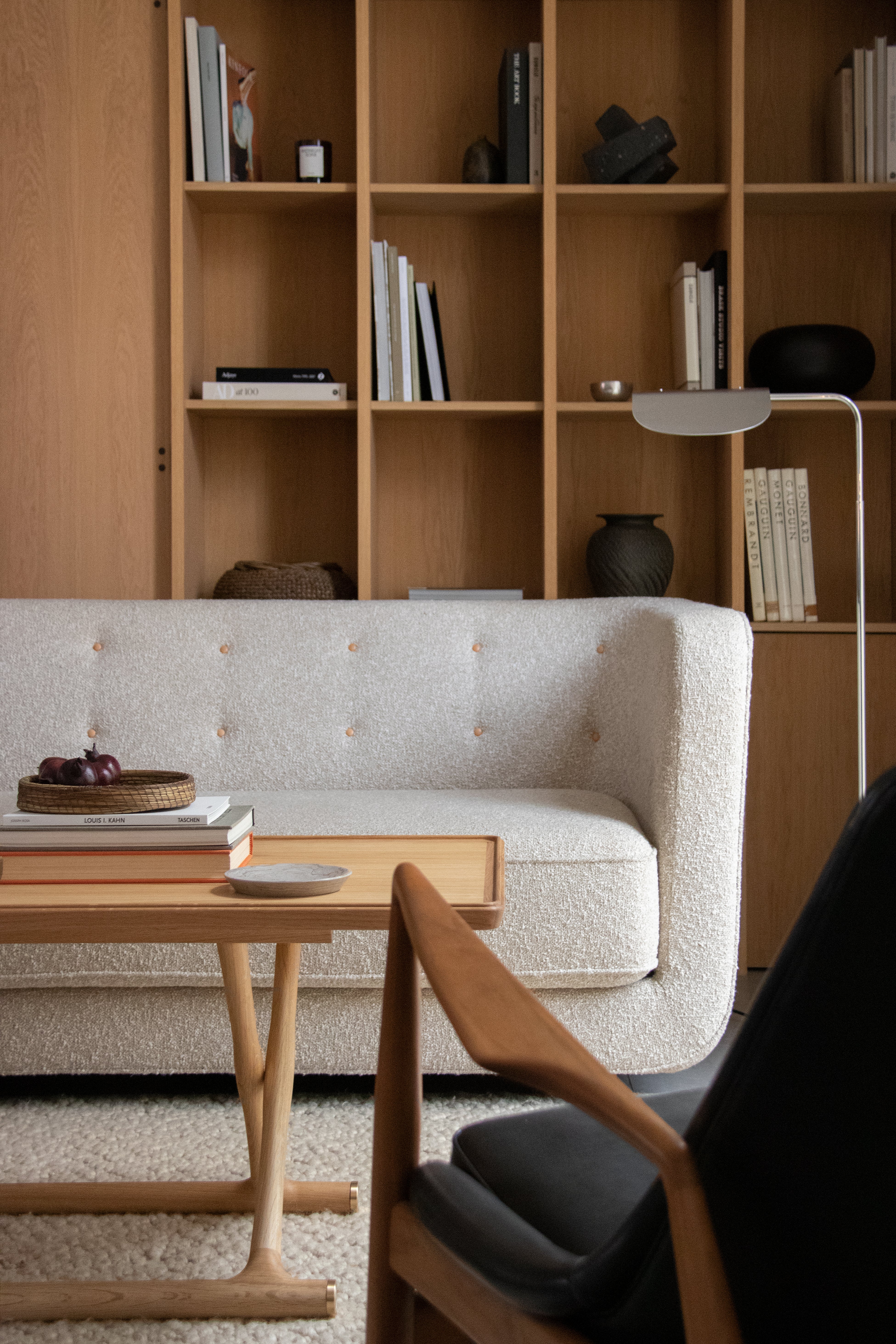 THE SEAL high-back armchair brown leather with walnut base