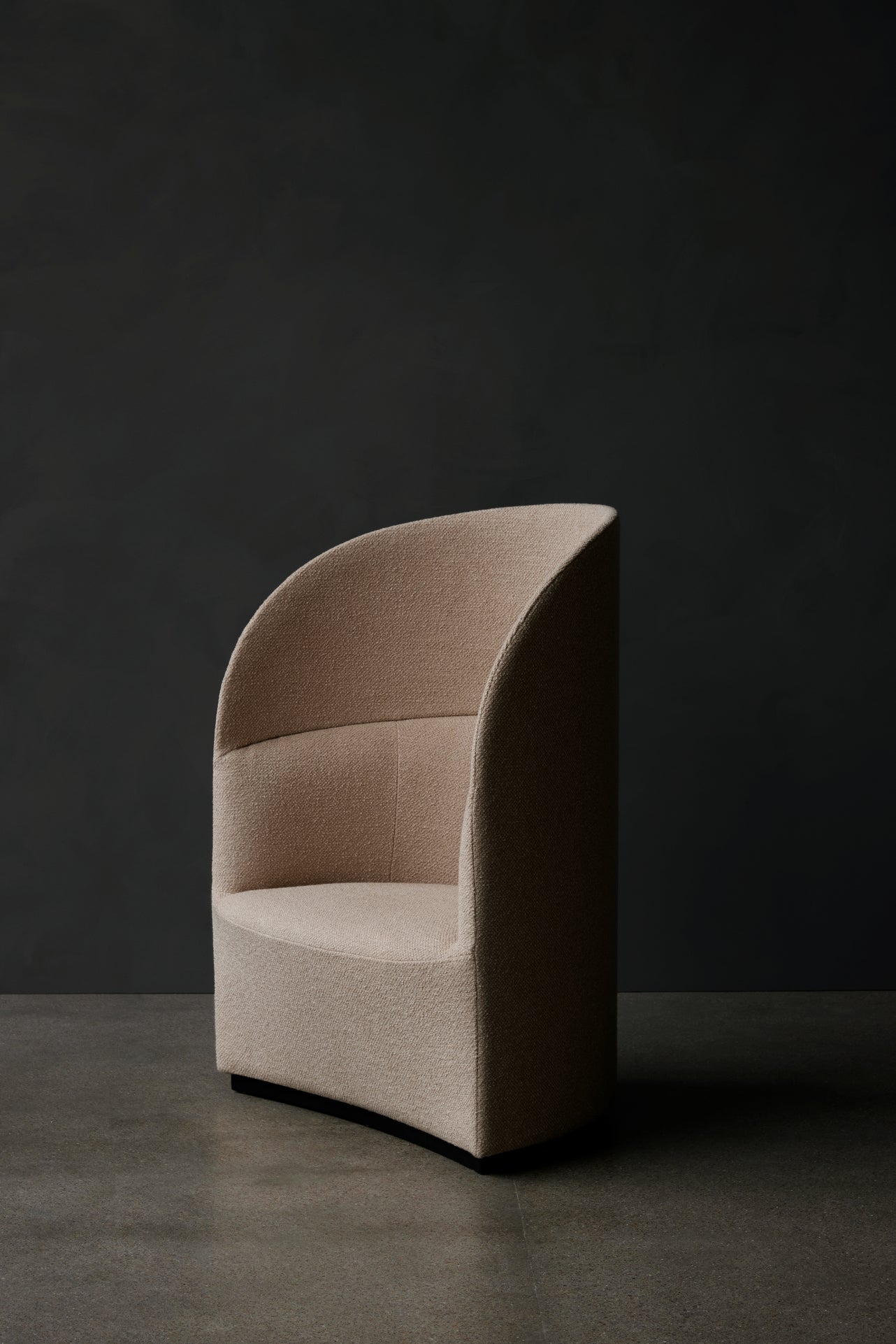 Sessel mit hohem Rücken TEAROOM hellbeige