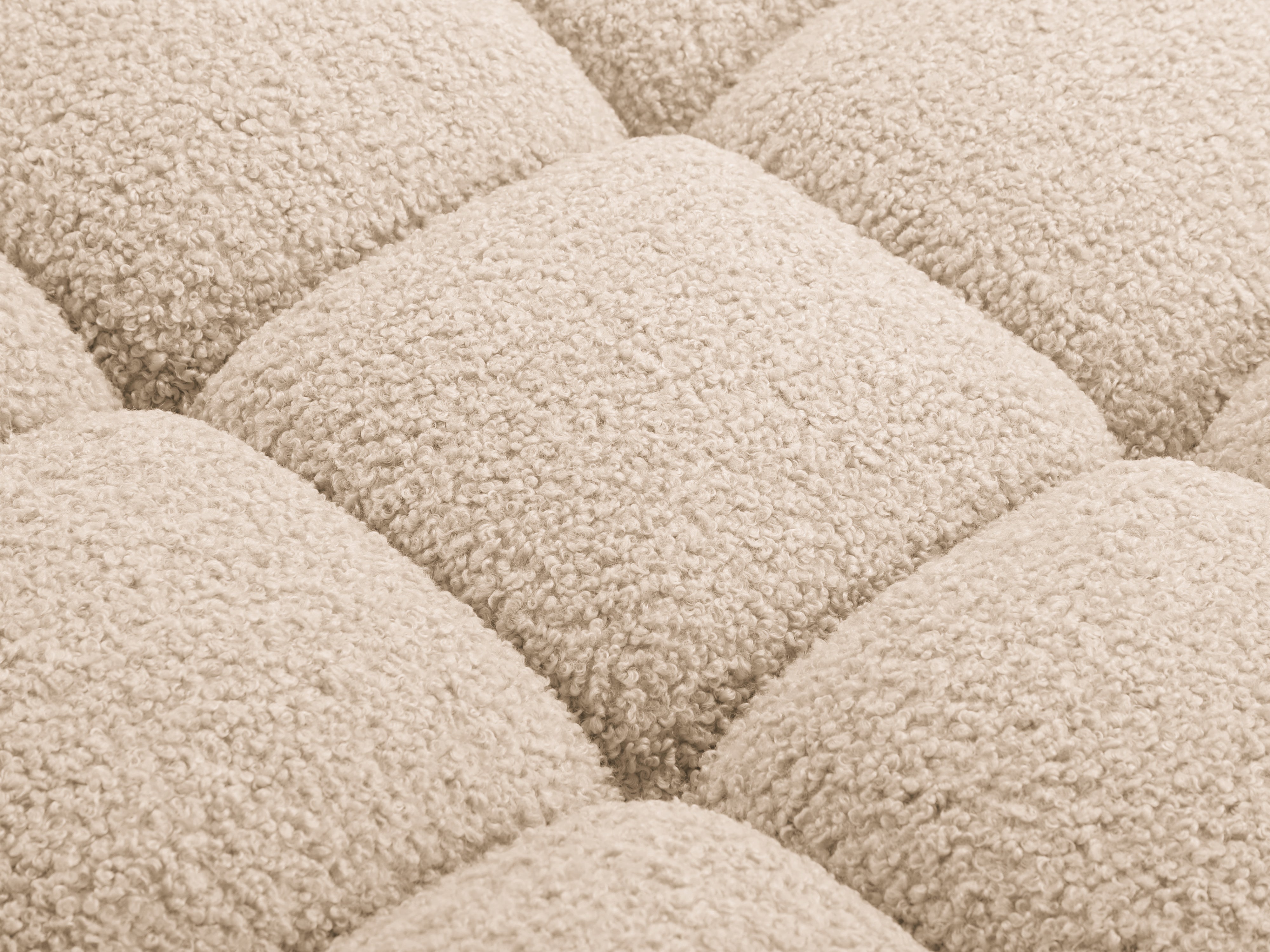 Links georiënteerde BELLIS chaise longue in zandkleurige boucle