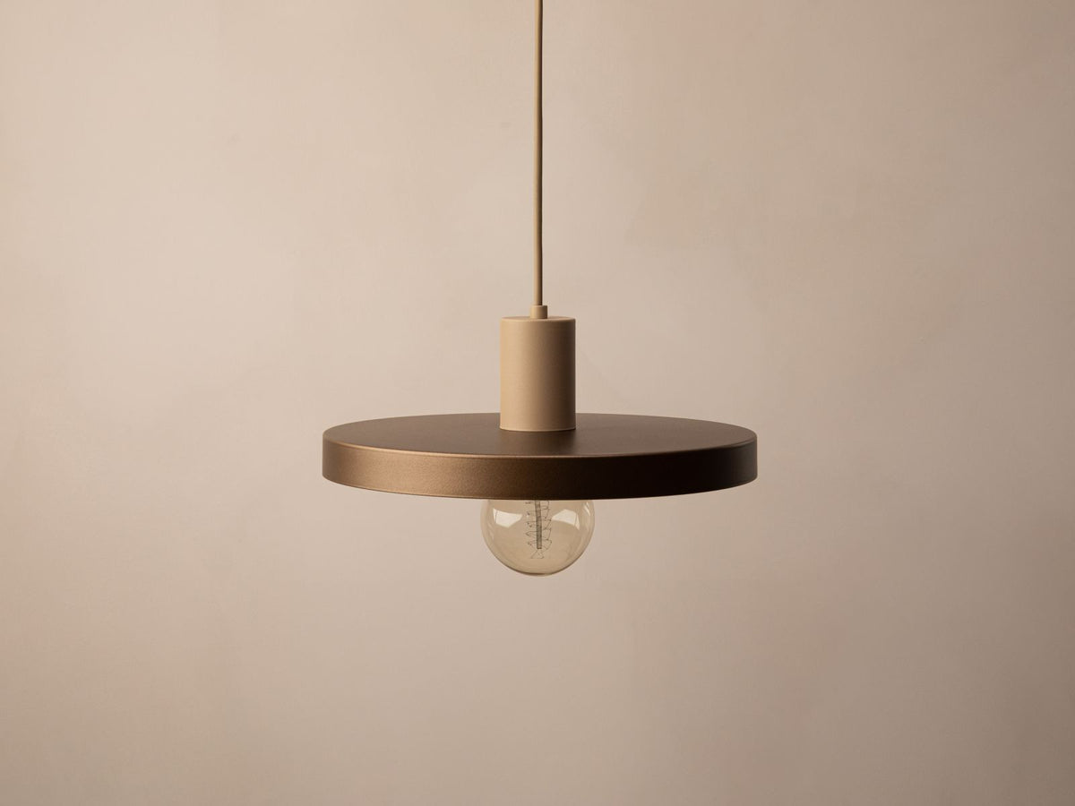 Lampa wisząca ORI piaskowy i brązowy – ujęcie 3