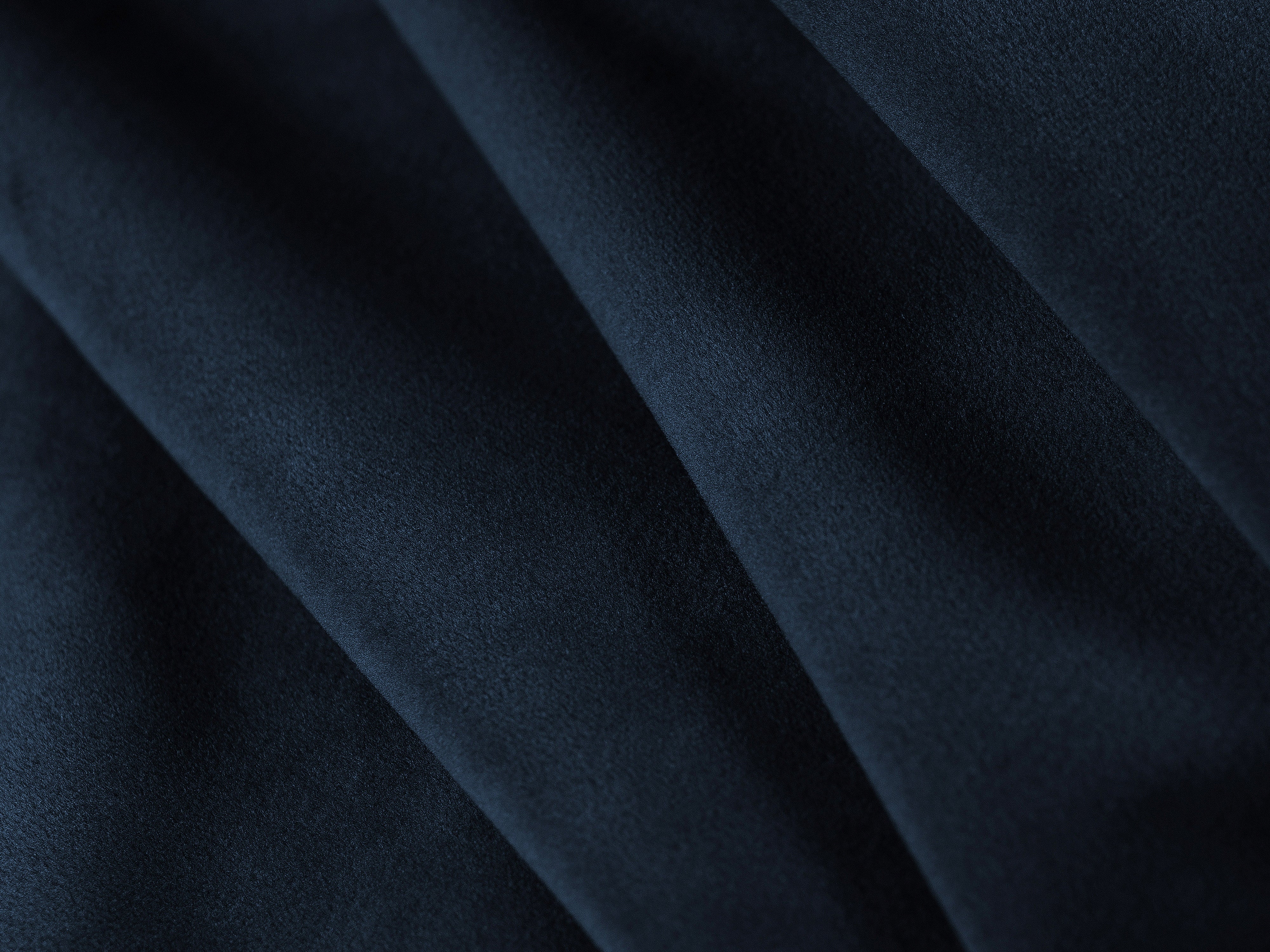 Right-facing L-shaped velvet corner sofa BEMY royal blue