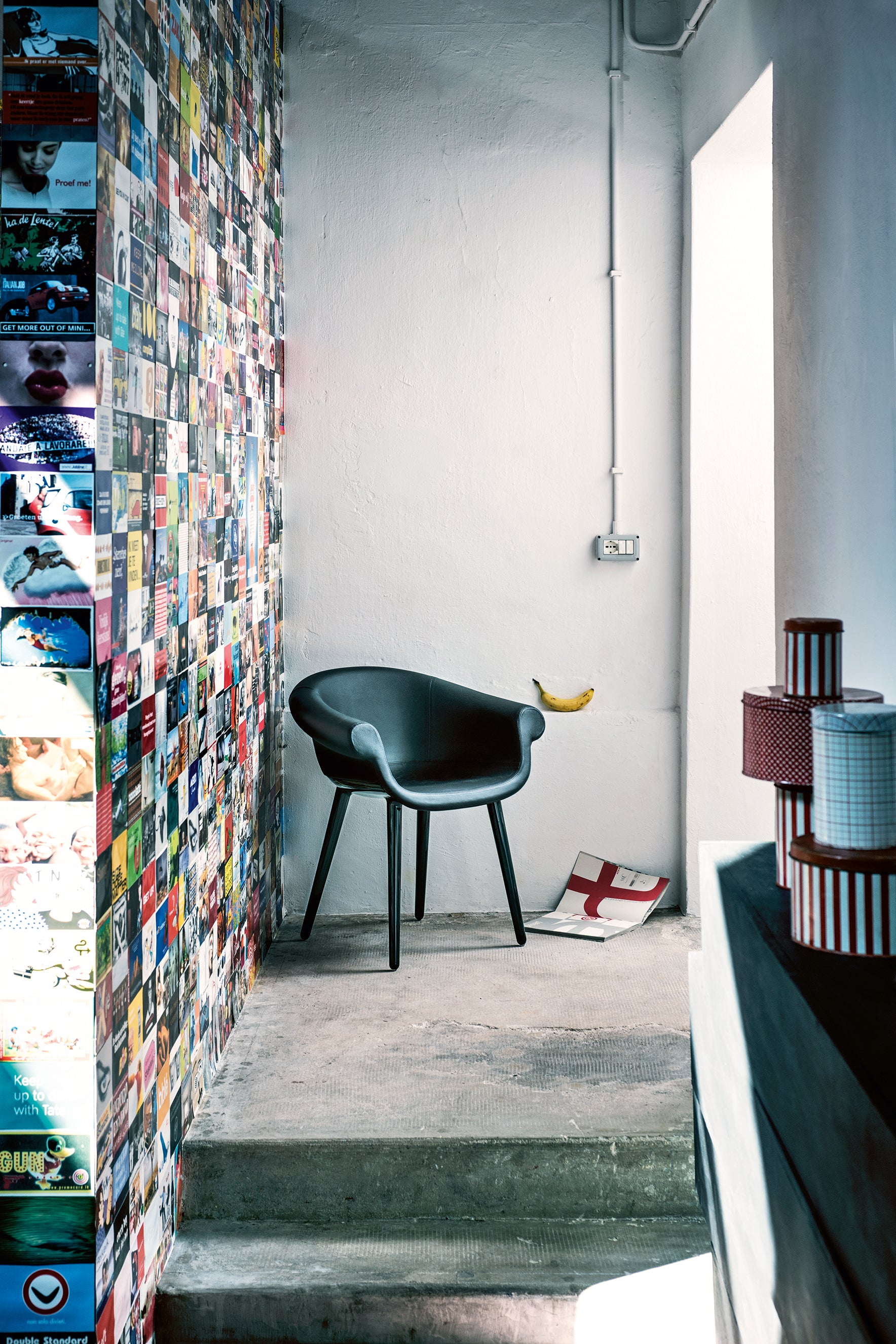 CYBORG LORD chair in sea green with a white base