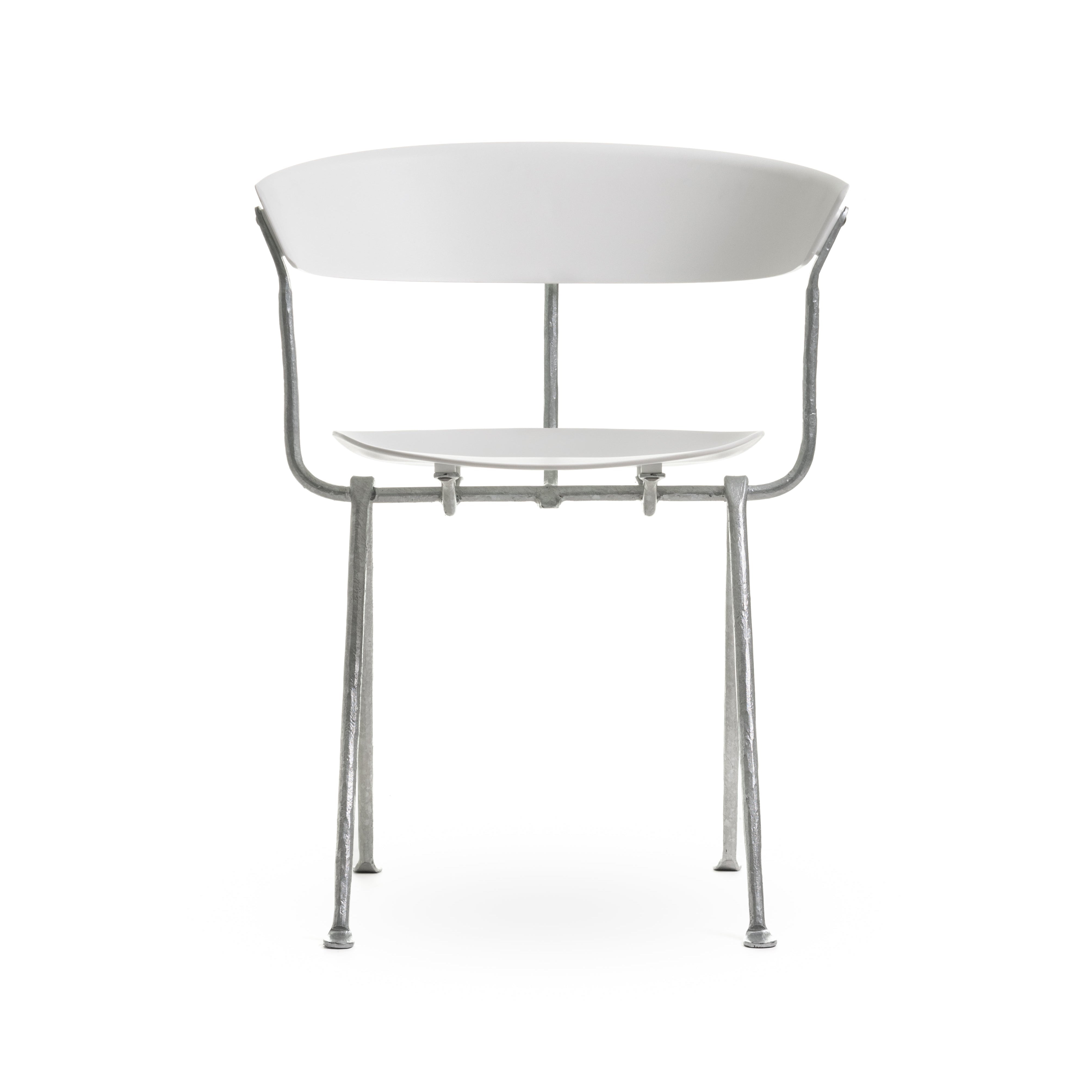 OFFICINA chair with a metal base and white seat