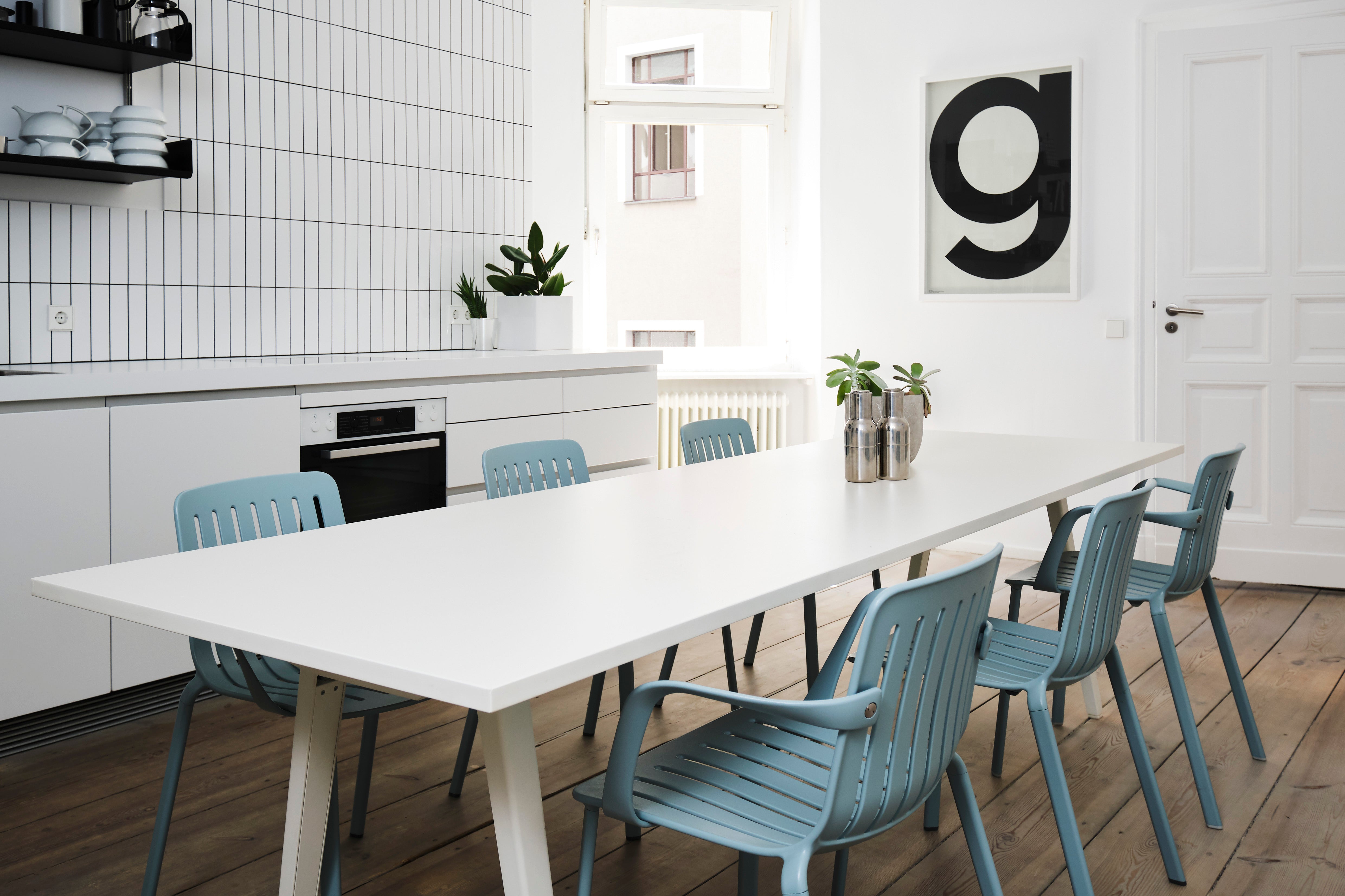 Buitenstoel met armleuningen PLATO groen