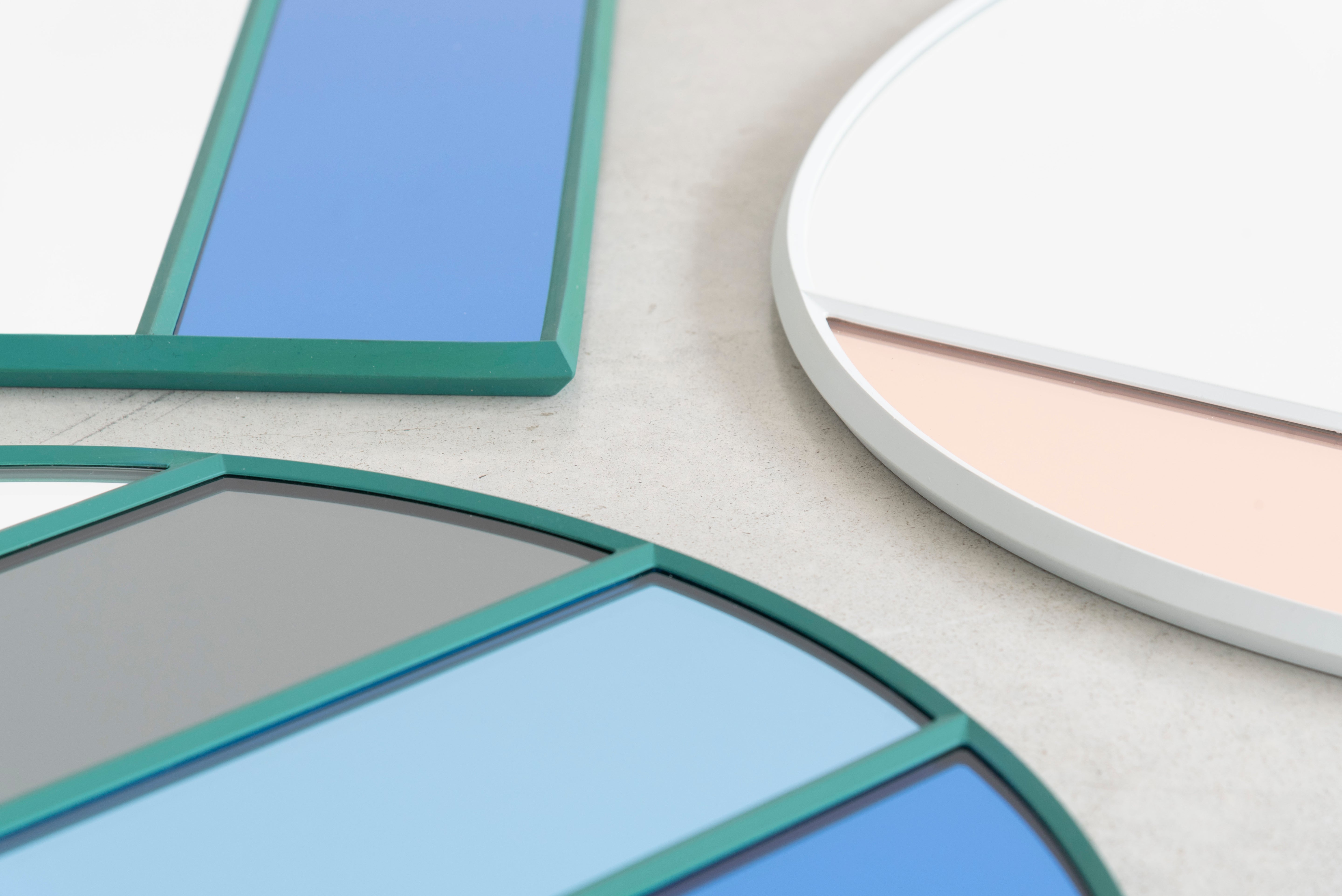 Oval mirror VITRAIL light gray frame