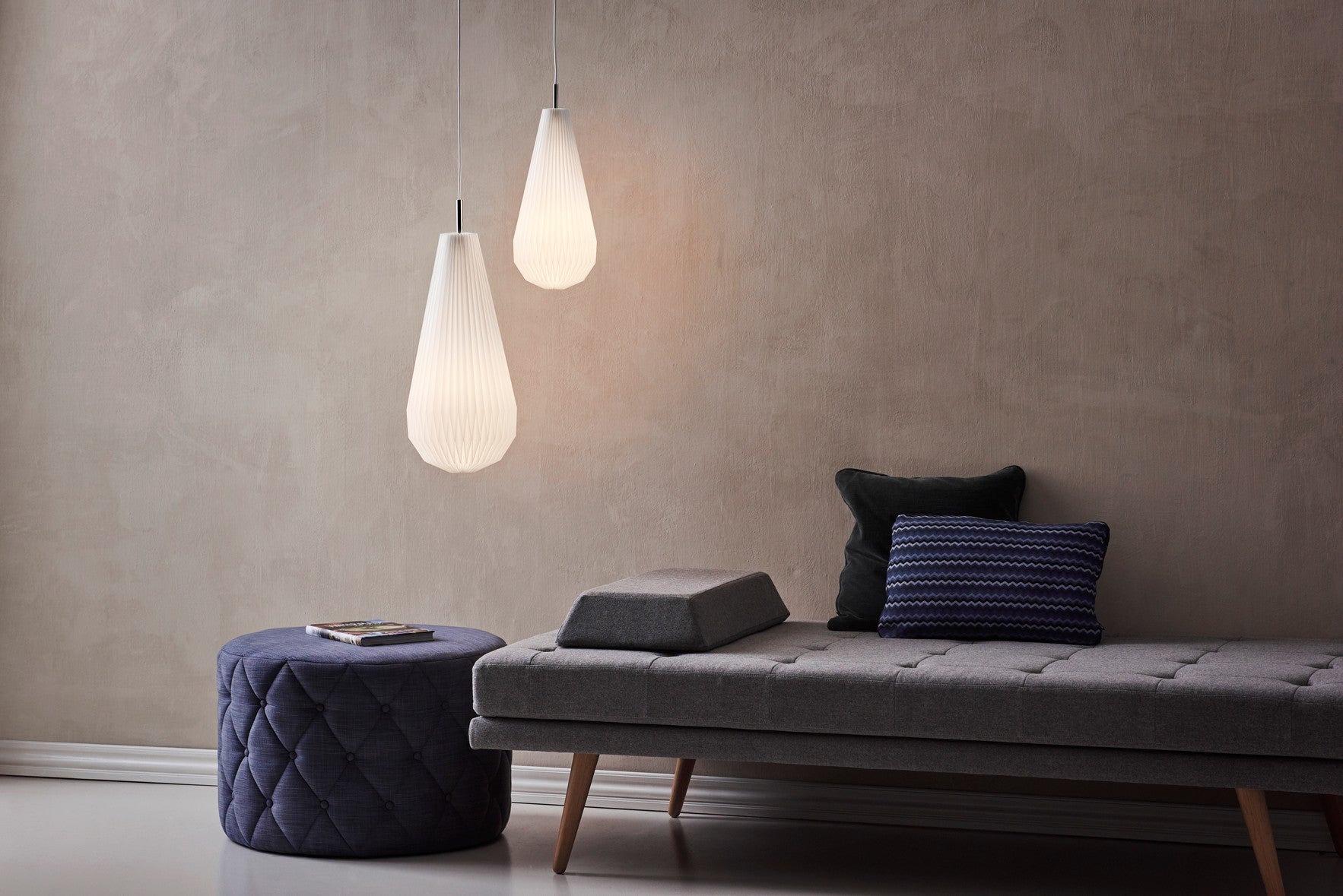 Hanging Lamp MODEL 181 COMET white with gold