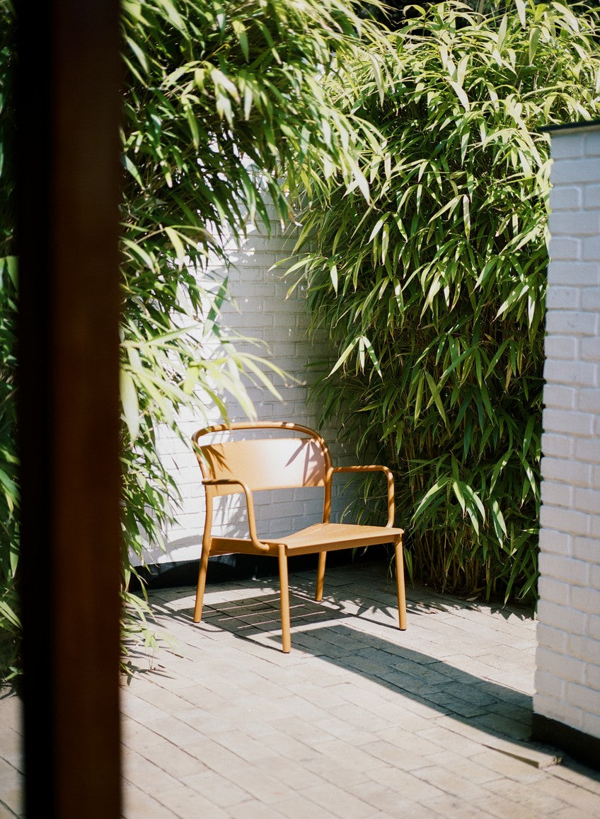 Buitenfauteuil LINEAR oranje staal