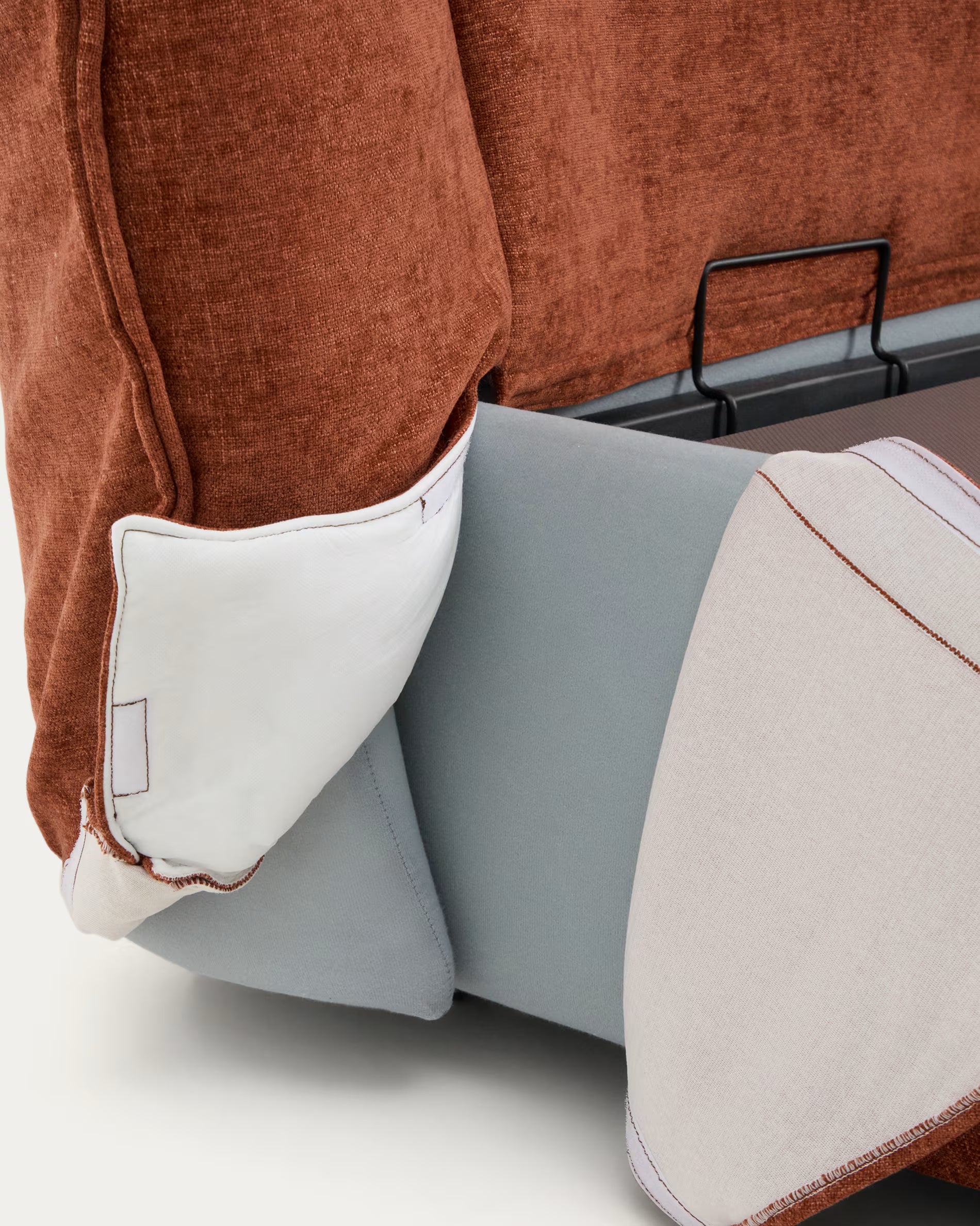 Bett mit Bettkasten ARVIAN ziegelroter Chenille