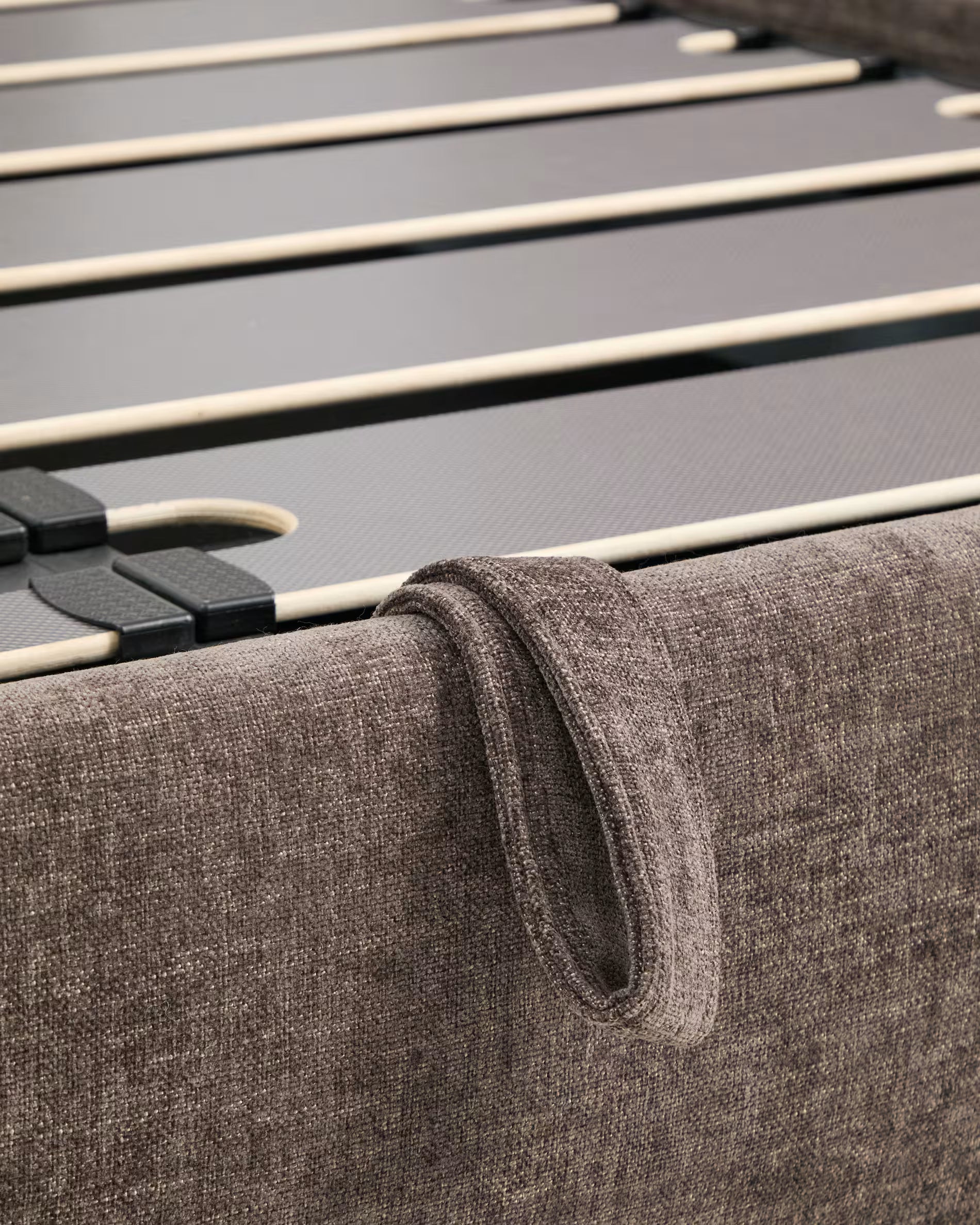 Bett mit Bettkasten DAFRA braunes Chenille