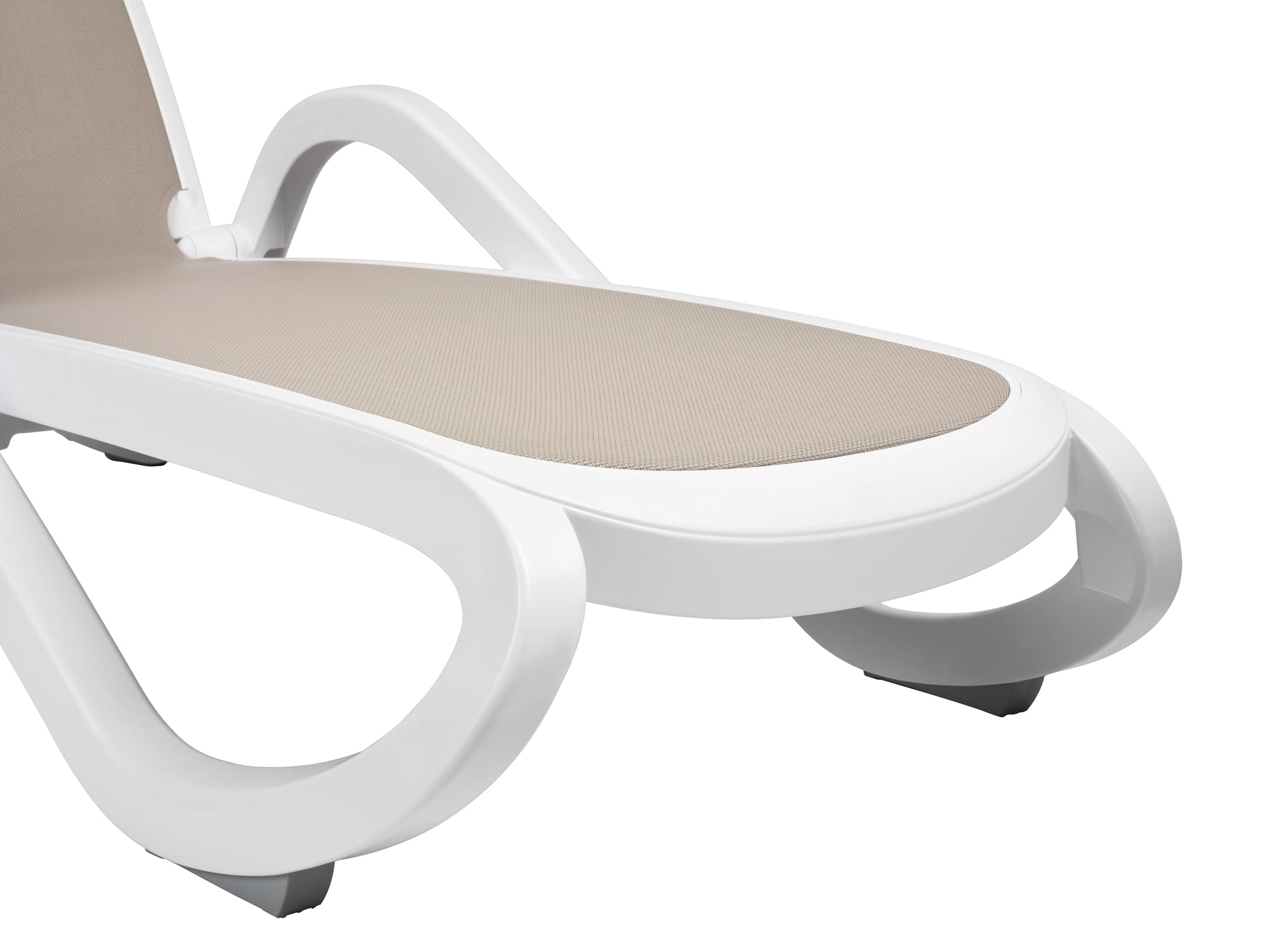 ALFA White Outdoor Lounger