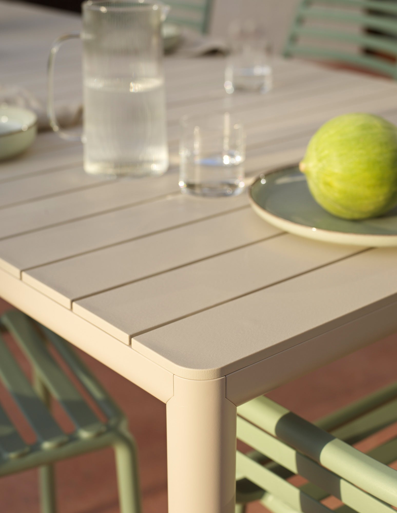 TEVERE Beige Extendable Outdoor Table