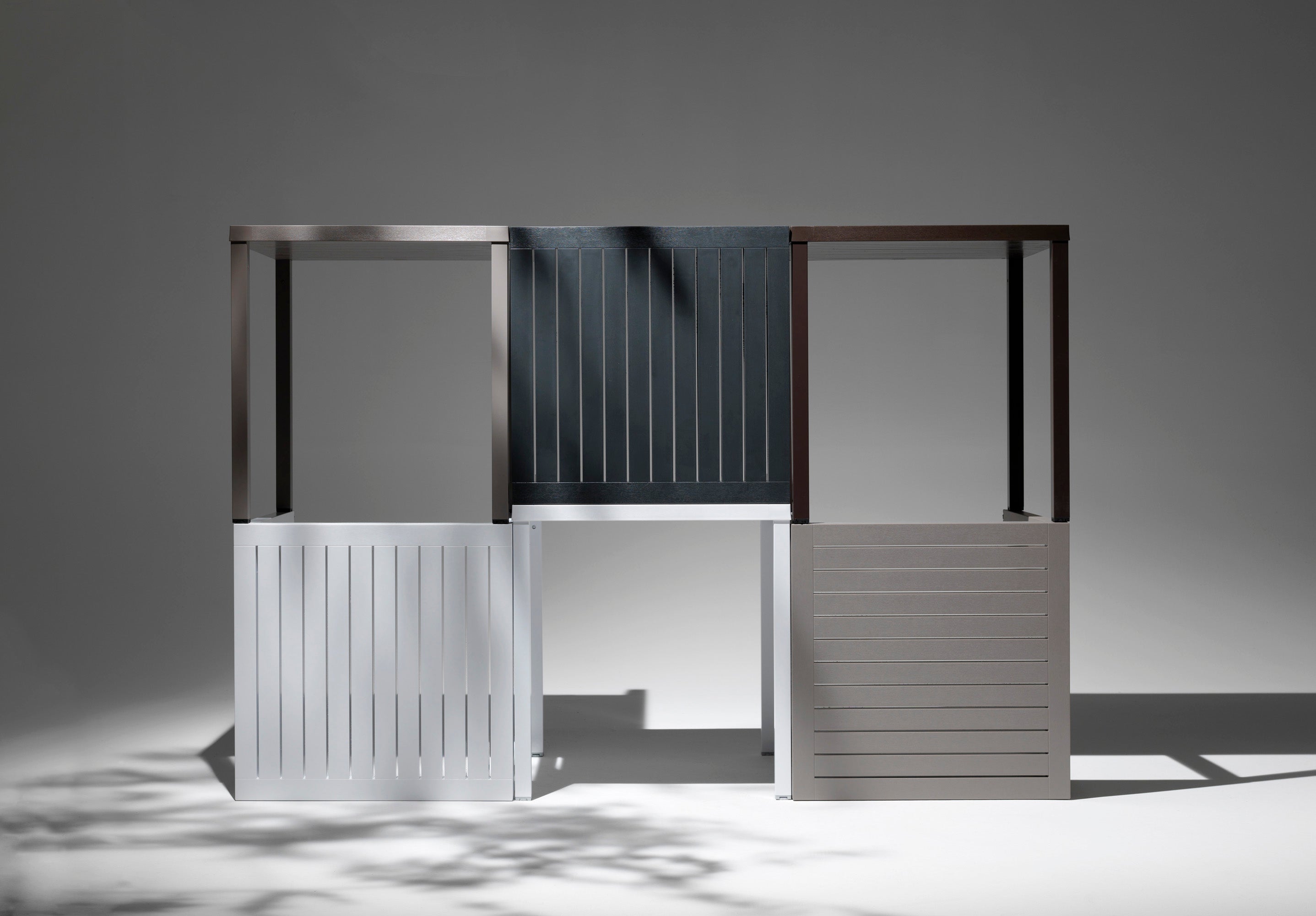 Buiten vierkante tafel CUBE antraciet
