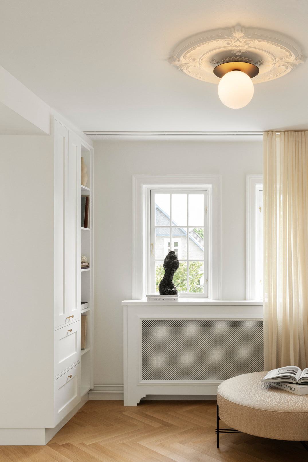 Inbouw wandlamp LIILA zwart met opaalglas