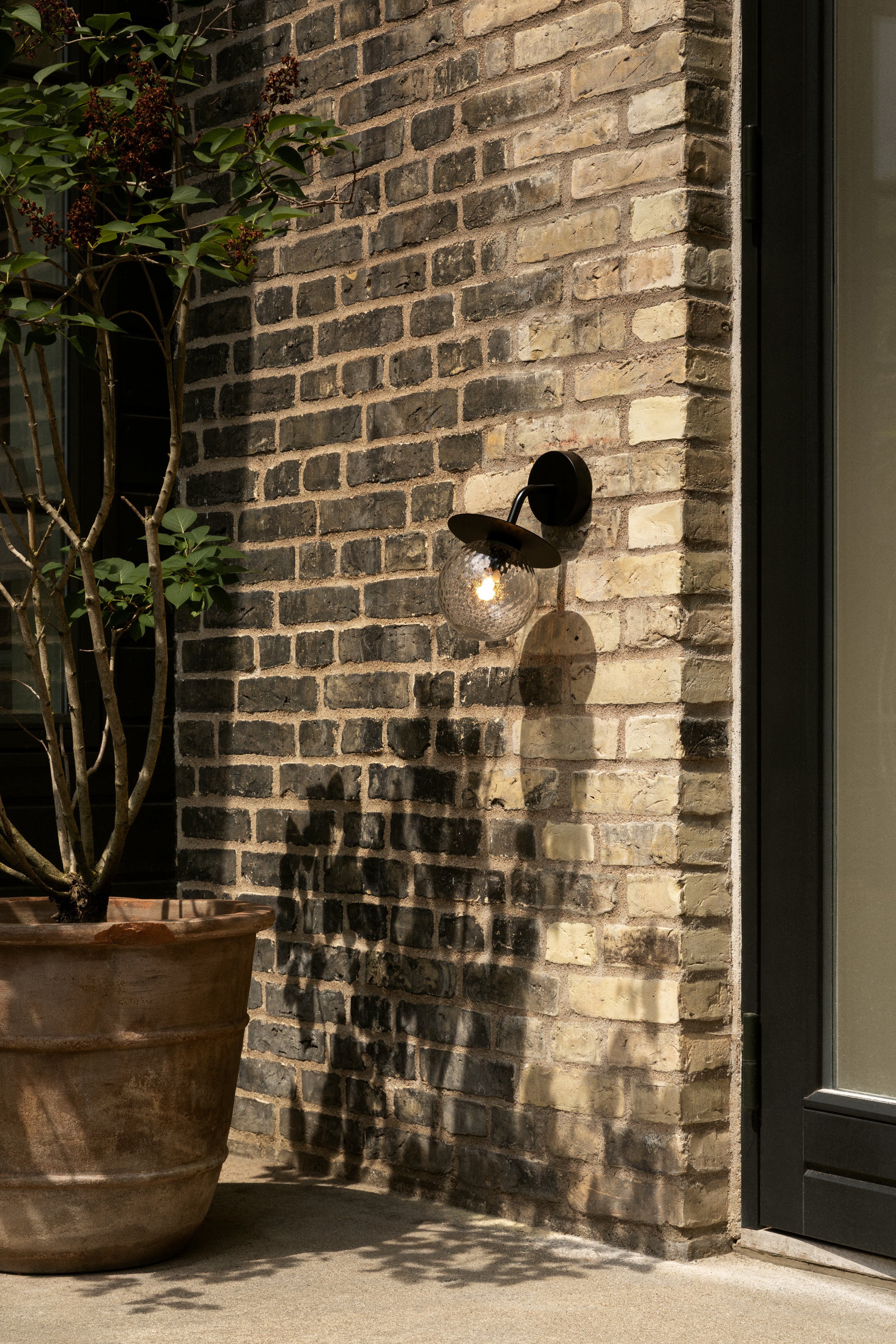 Buitenwandlamp LIILA zwart met transparant glas
