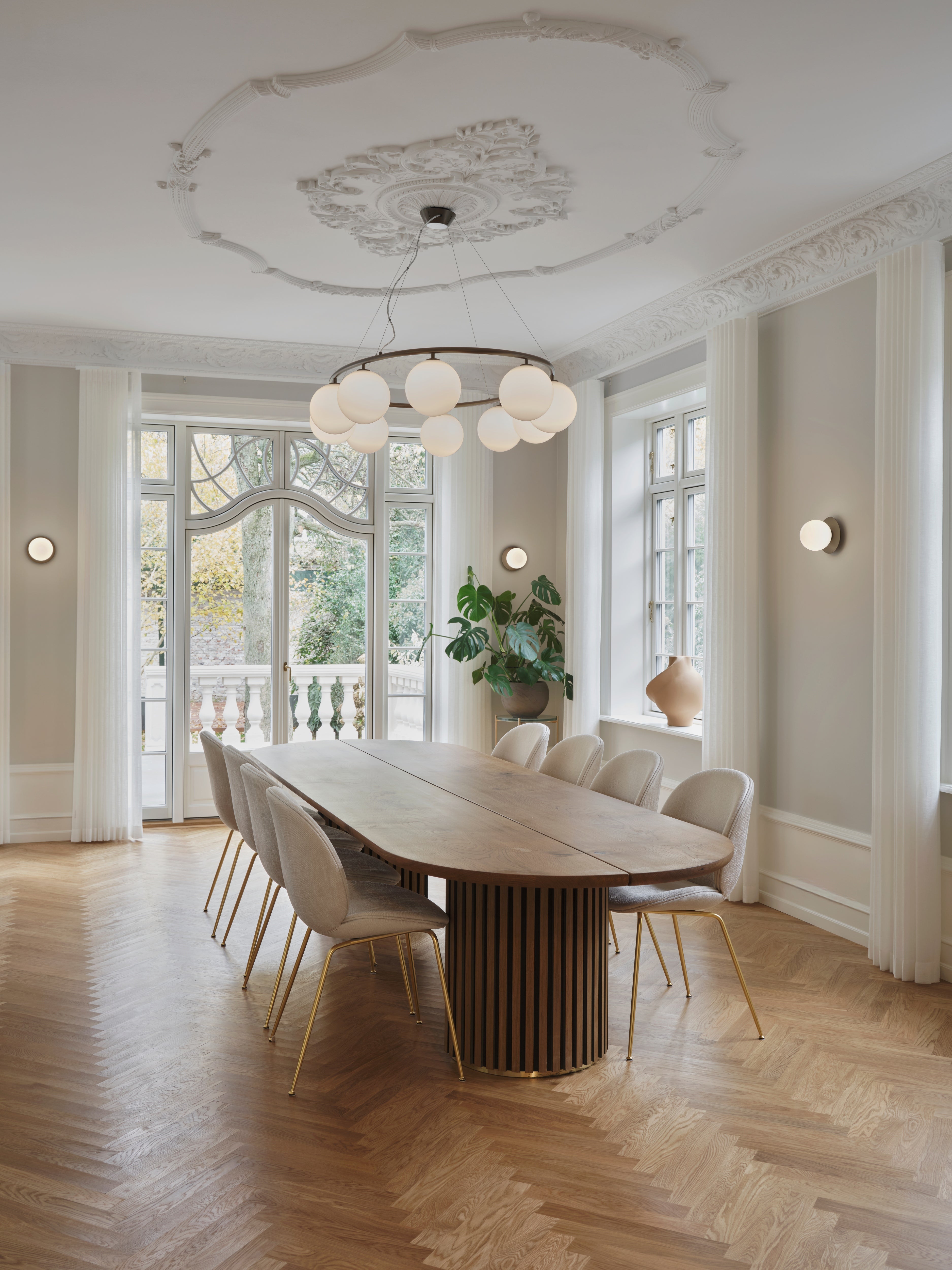 Wandlamp LIILA donkerbruin met opaalglas