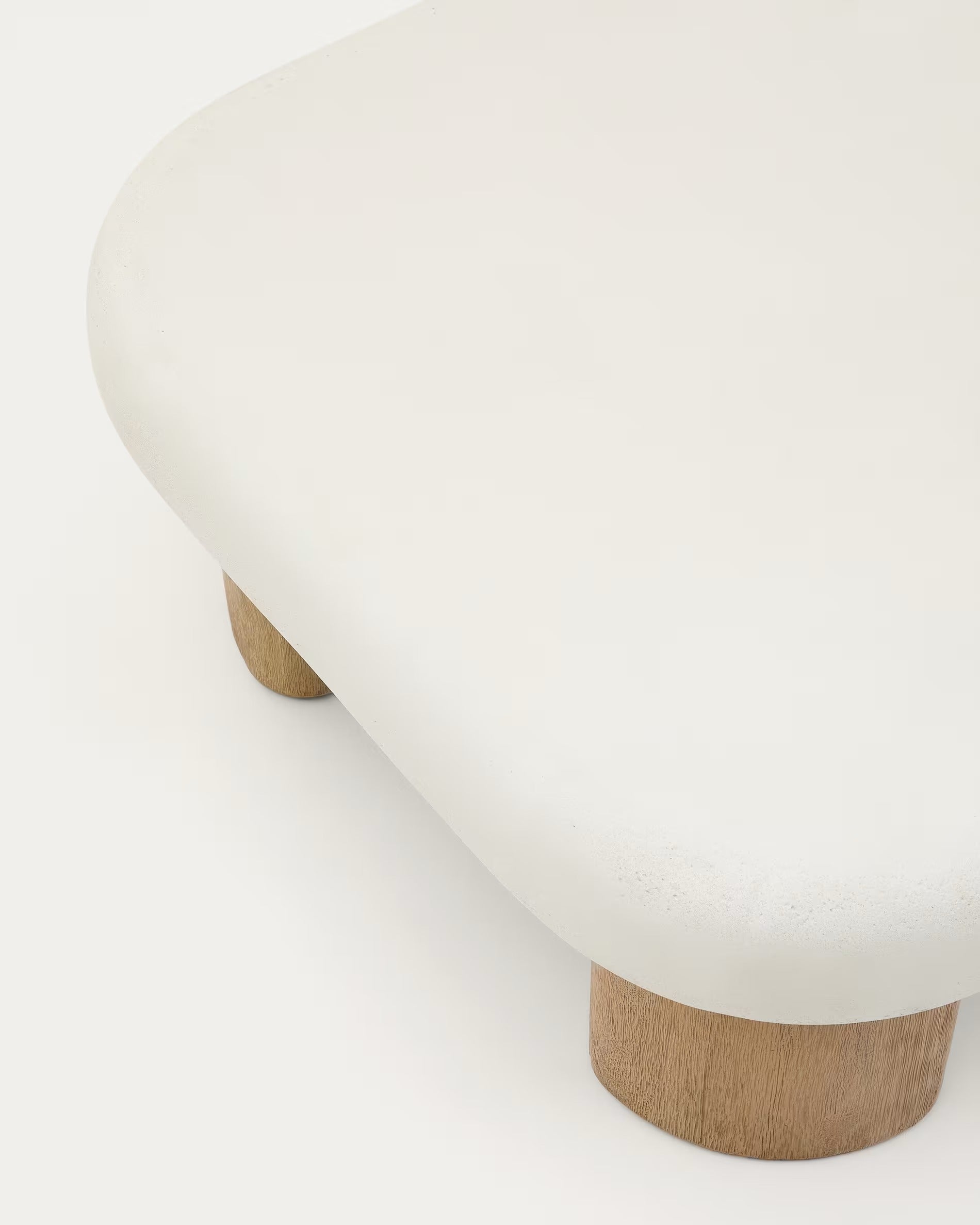 Buiten koffie tafel LABRA cement en acaciahout