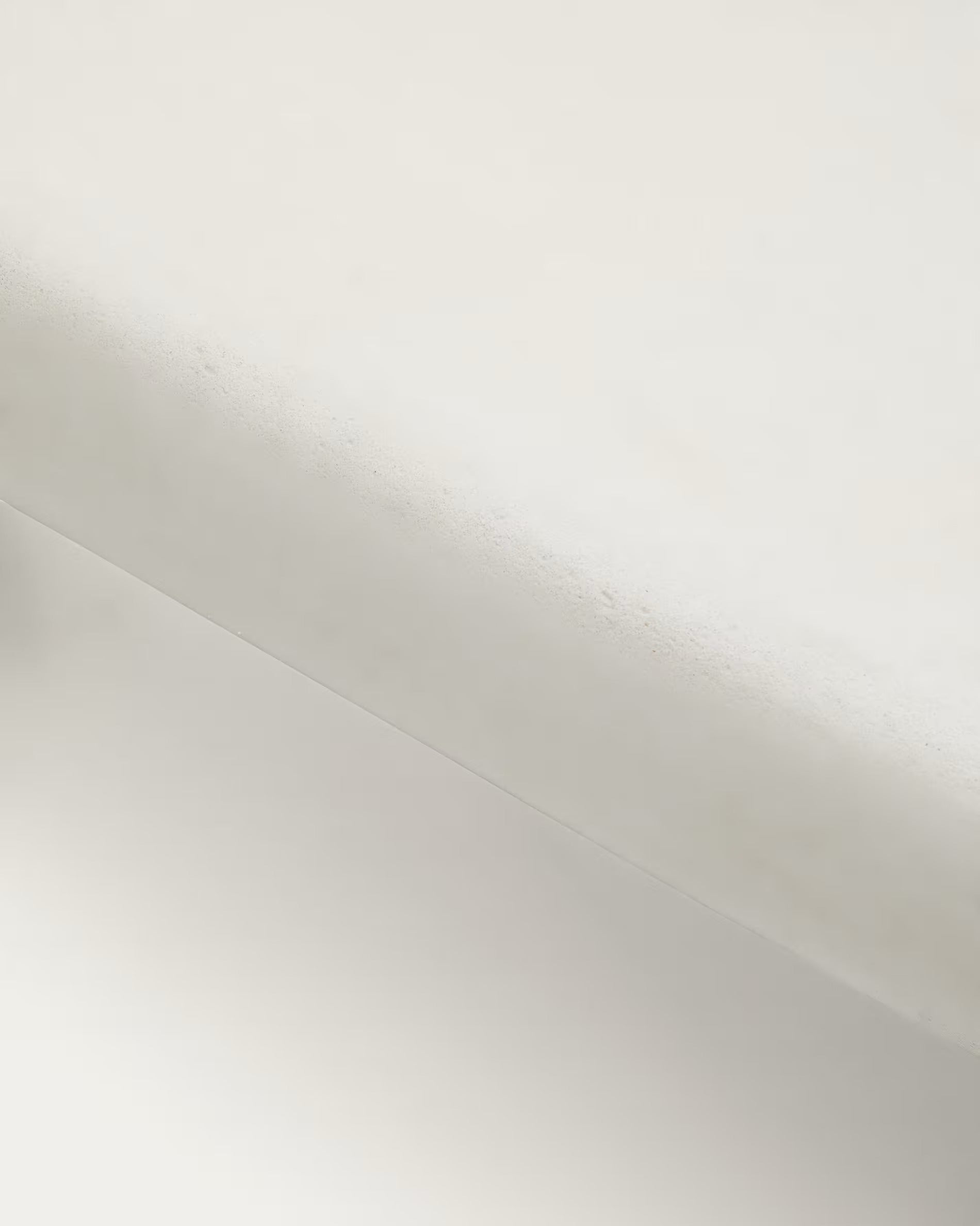 Buiten koffie tafel LABRA cement en acaciahout