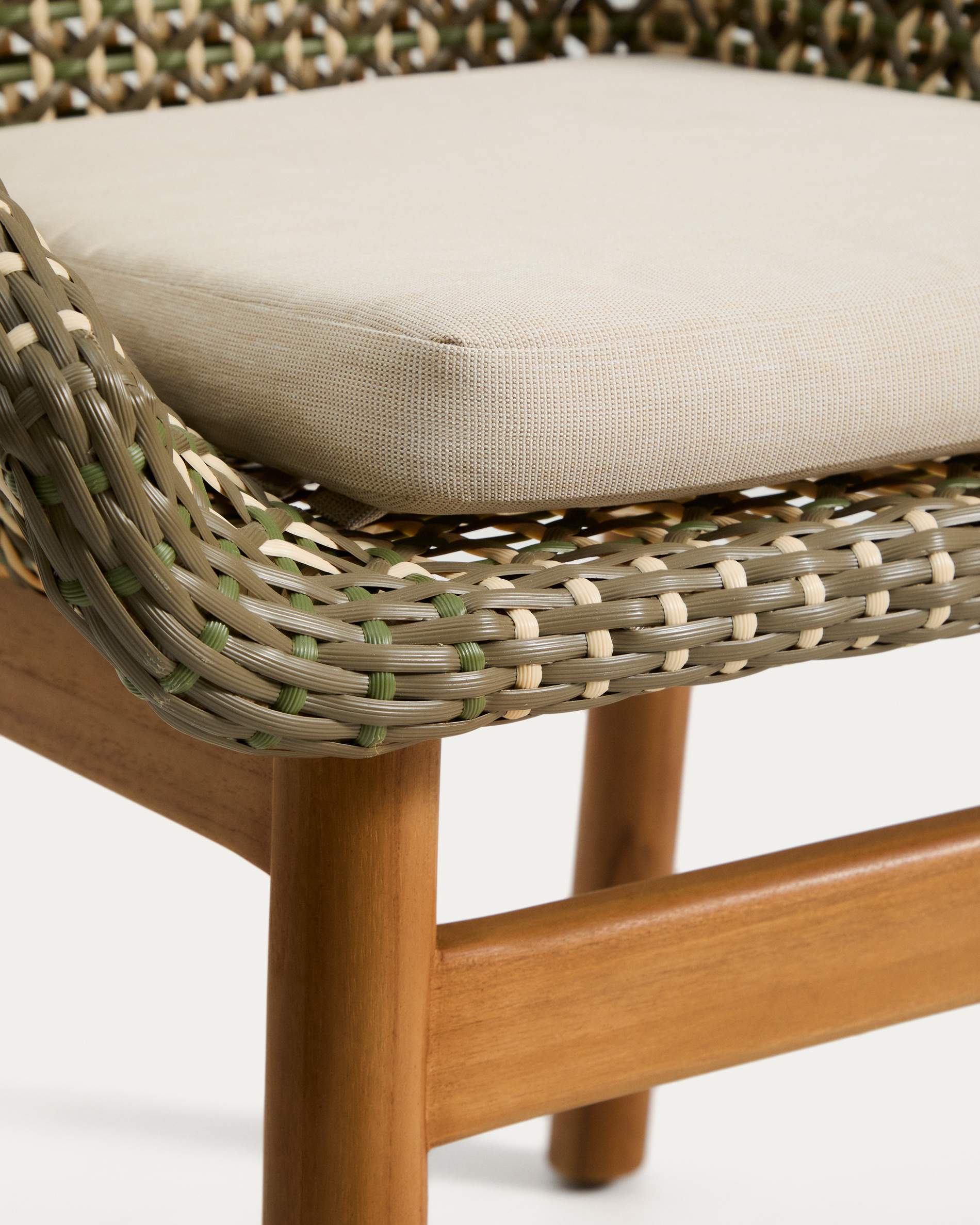 Gartenstuhl OLBIA aus synthetischem Rattan und Teakholz