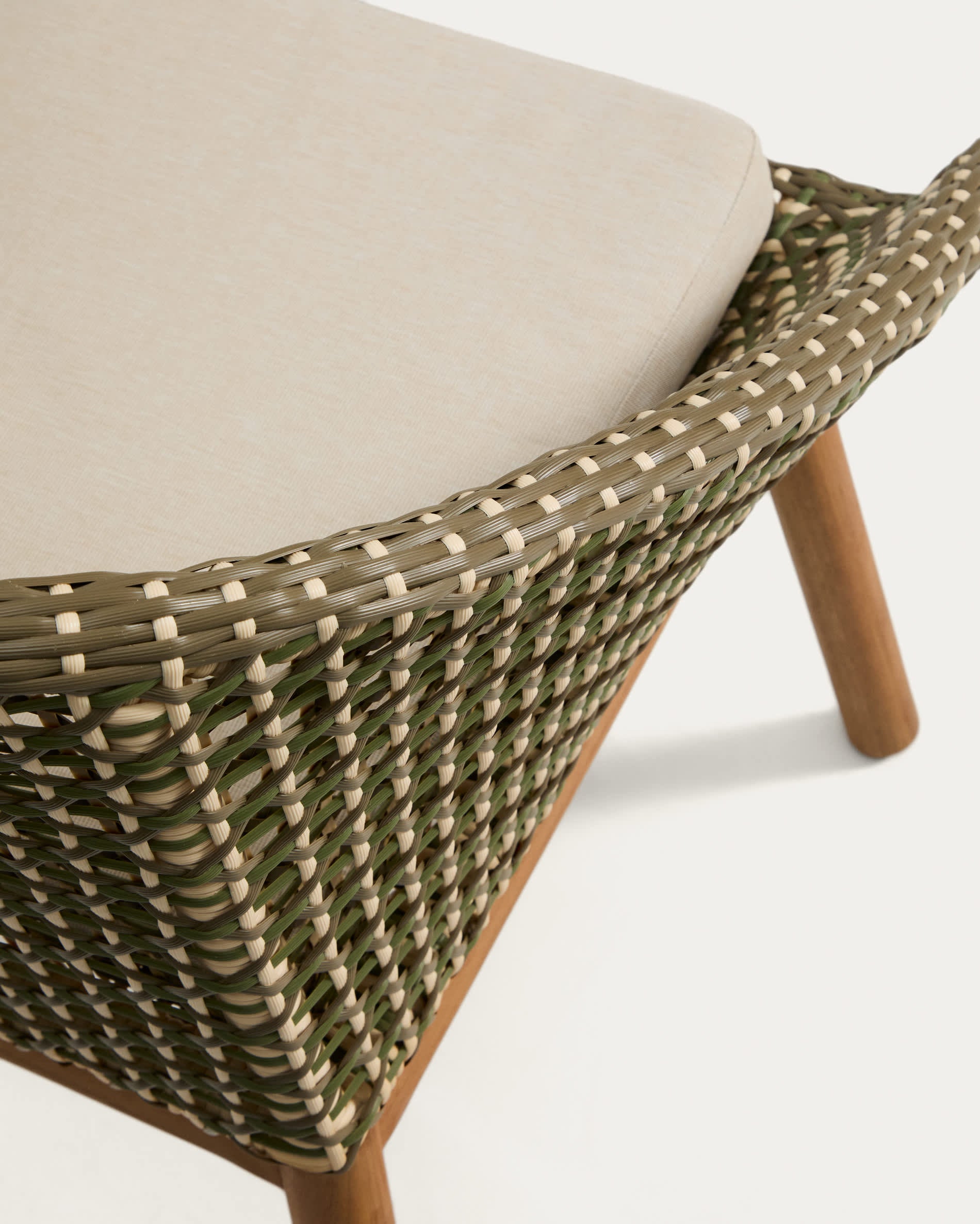 Gartenstuhl OLBIA aus synthetischem Rattan und Teakholz