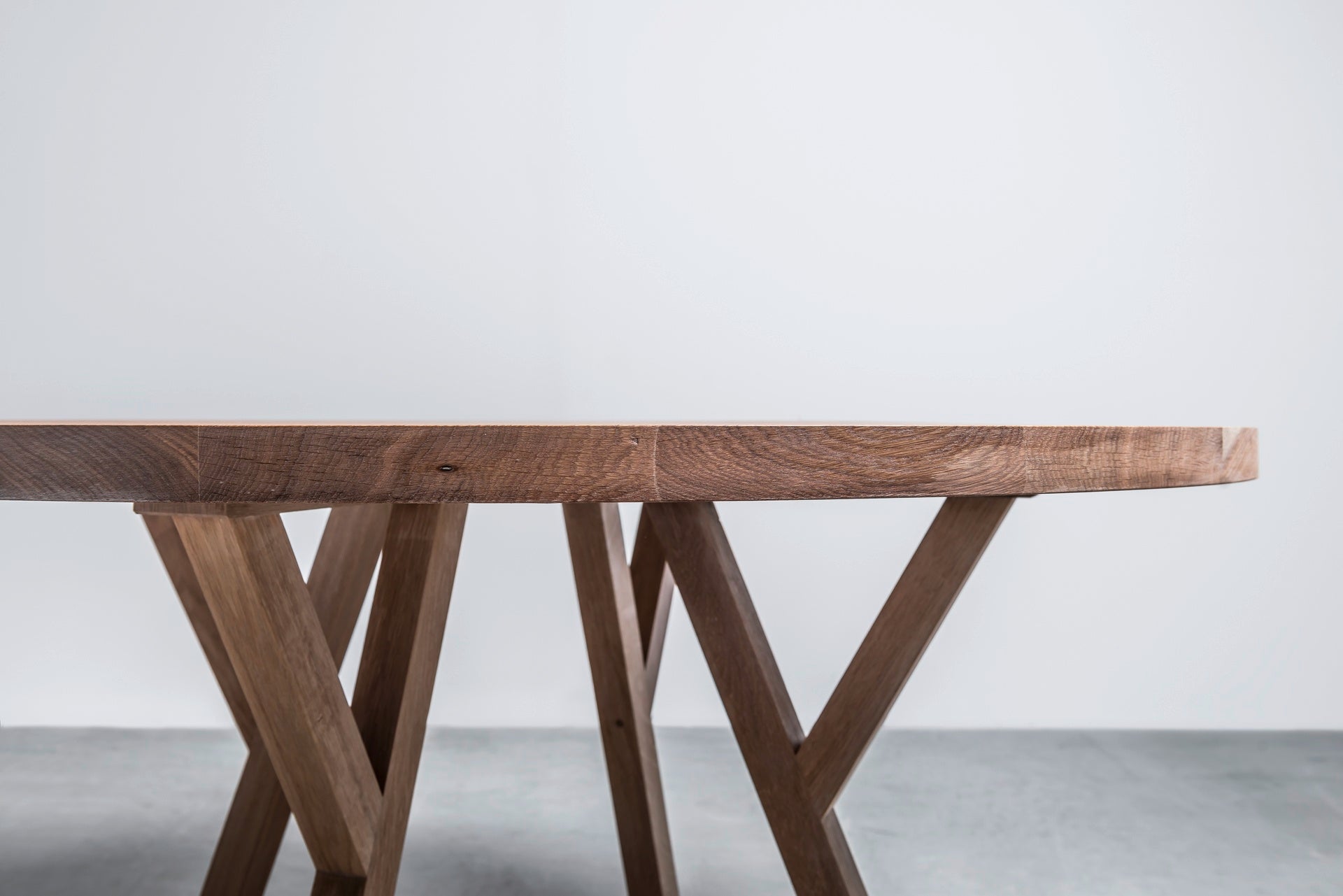 Ronde tafel GLORIA van eikenhout