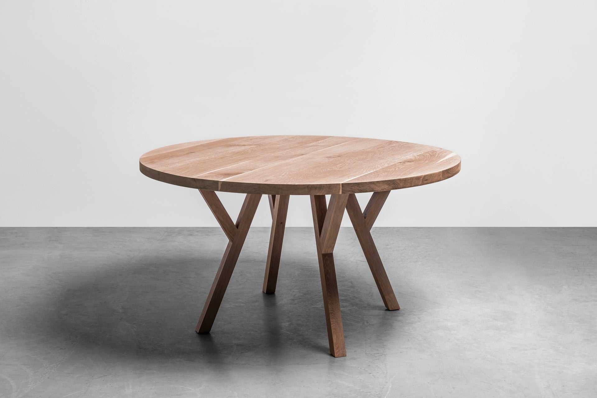 Ronde tafel GLORIA van eikenhout
