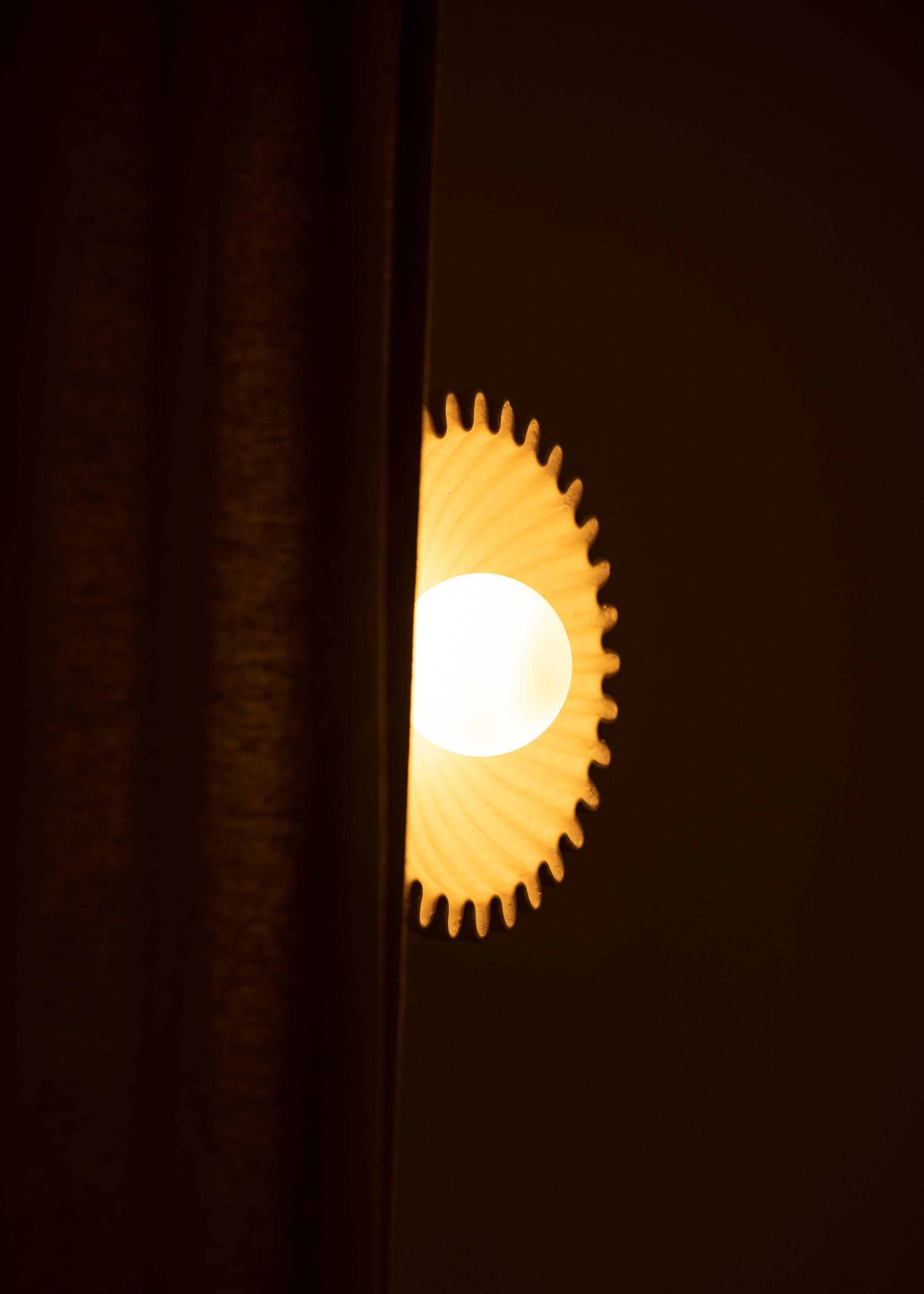 Wandlamp keramisch OSTRO ecru