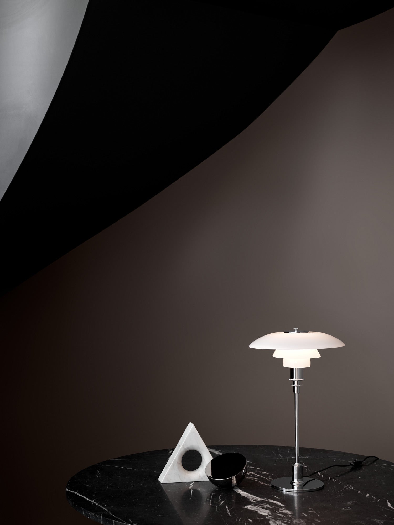 Tafellamp PH 2/1 wit met verchroomde voet