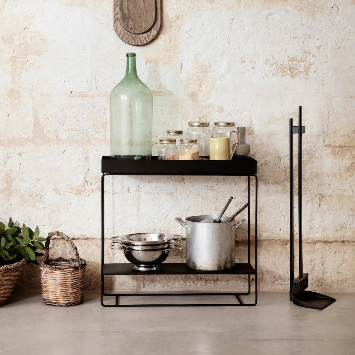 PLANT BOX TWO-TIER Konsole schwarz