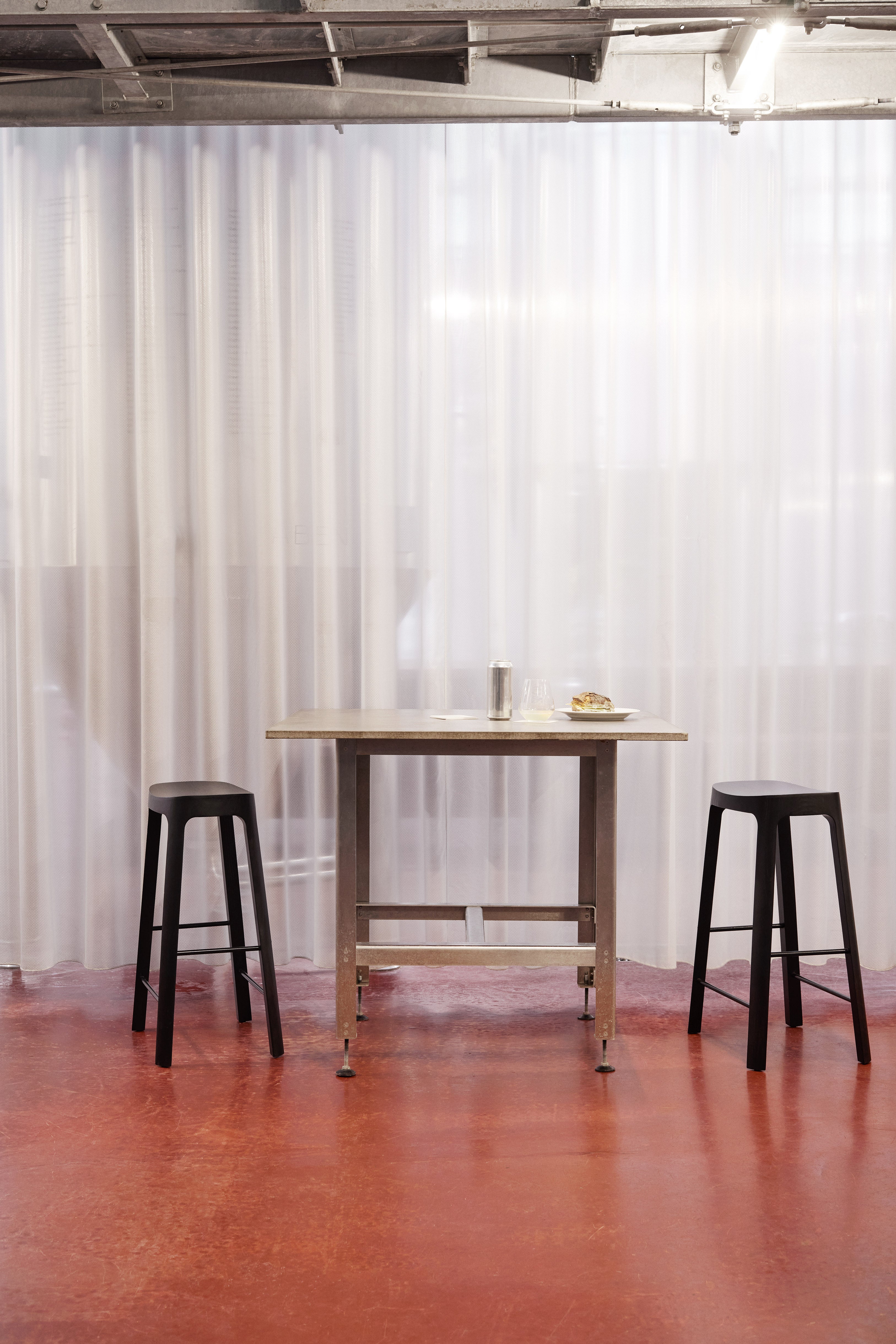 Hocker CROFTON schwarz