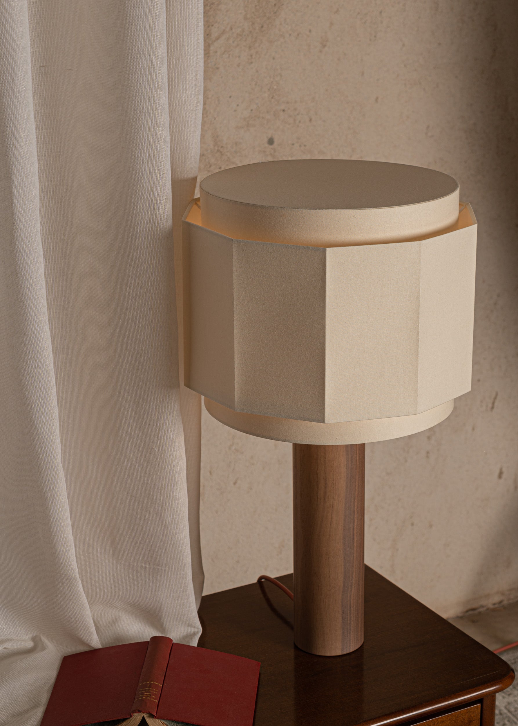 Tafellamp PIPO OKLA notenhout