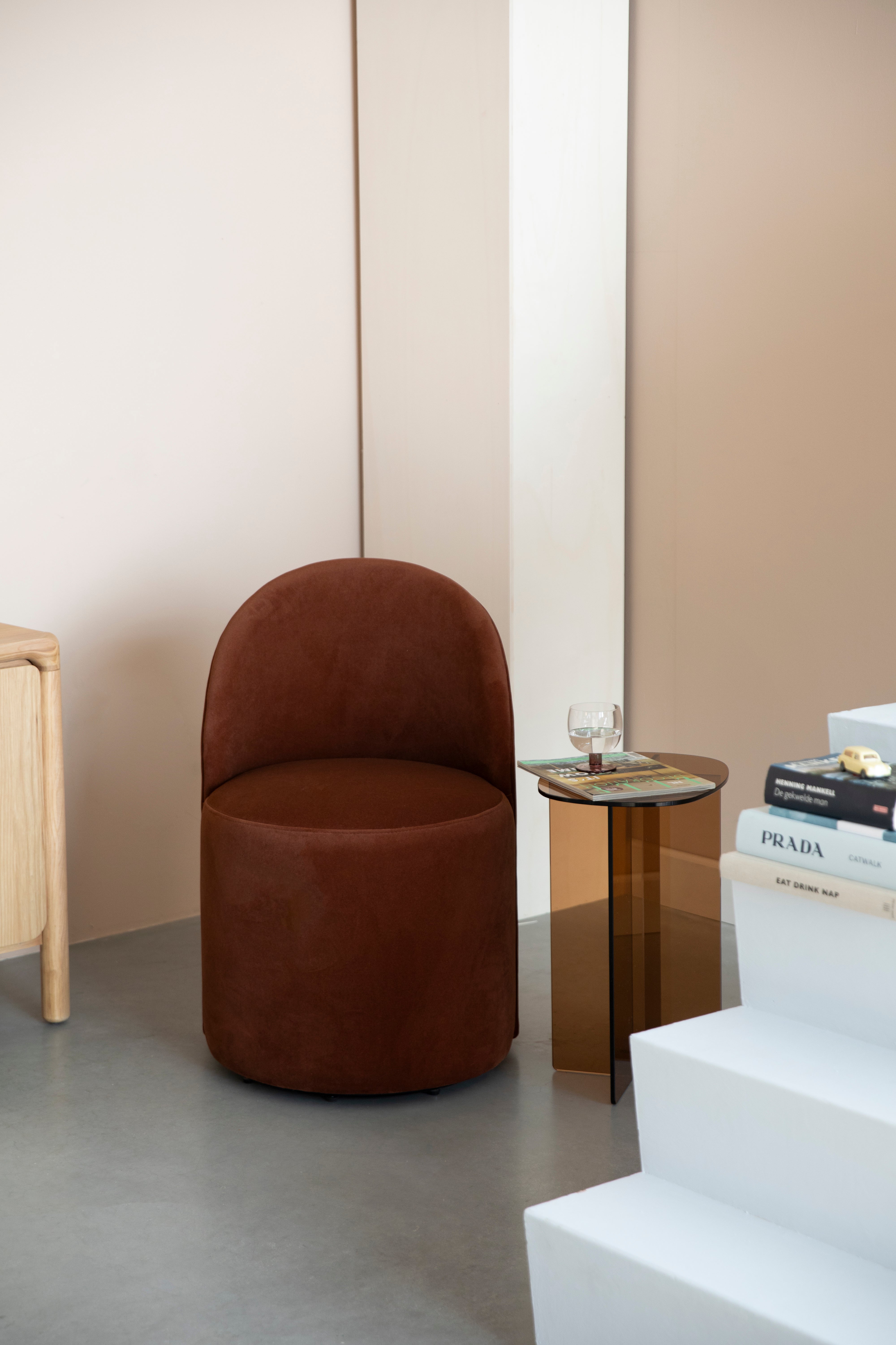 Fotel PLUSH bruin