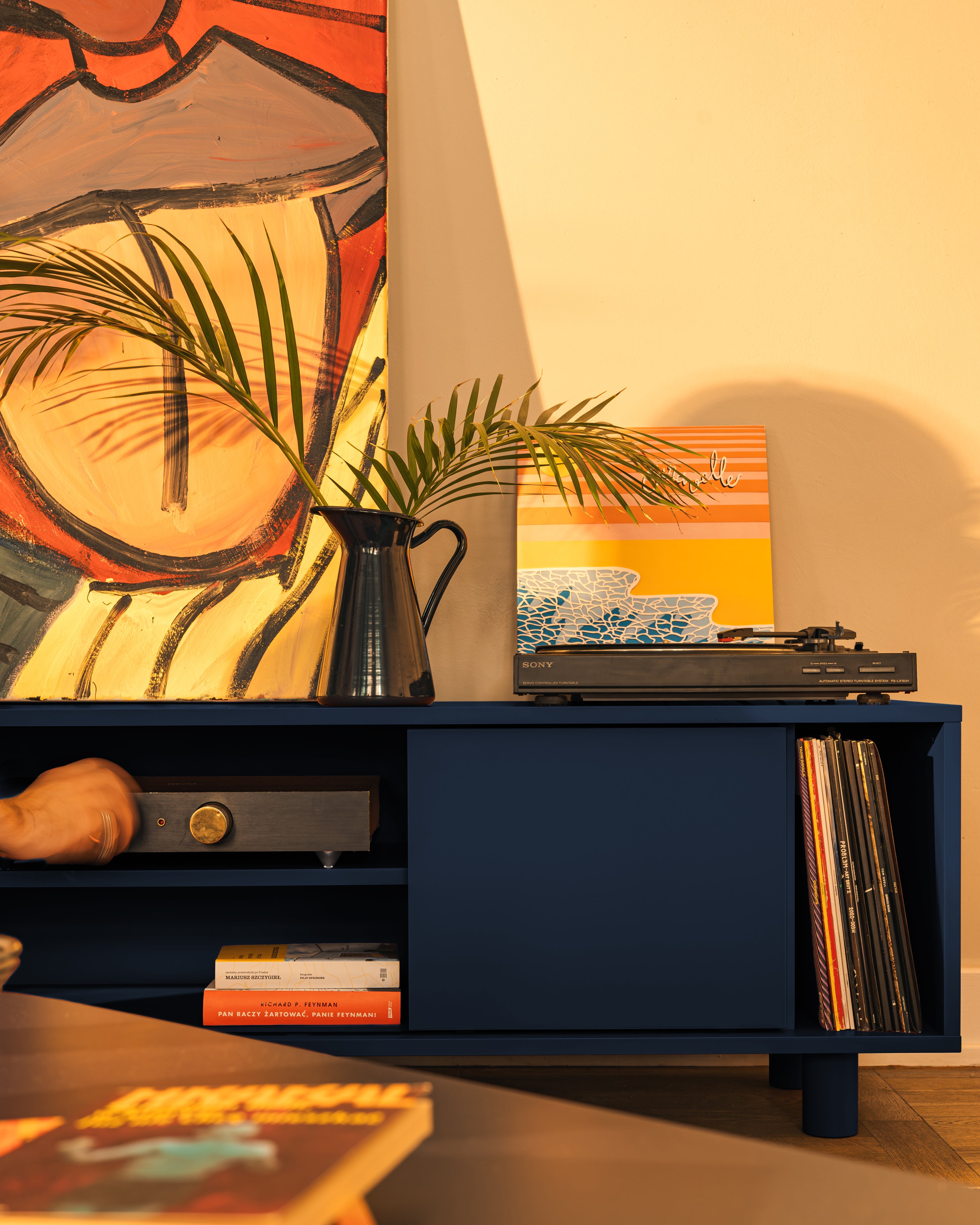 RTV-Sideboard in Kobaltblau