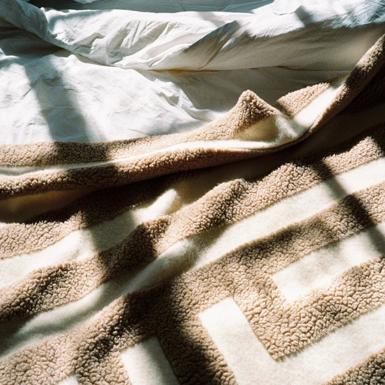 Koc LABYRINTH beżowy