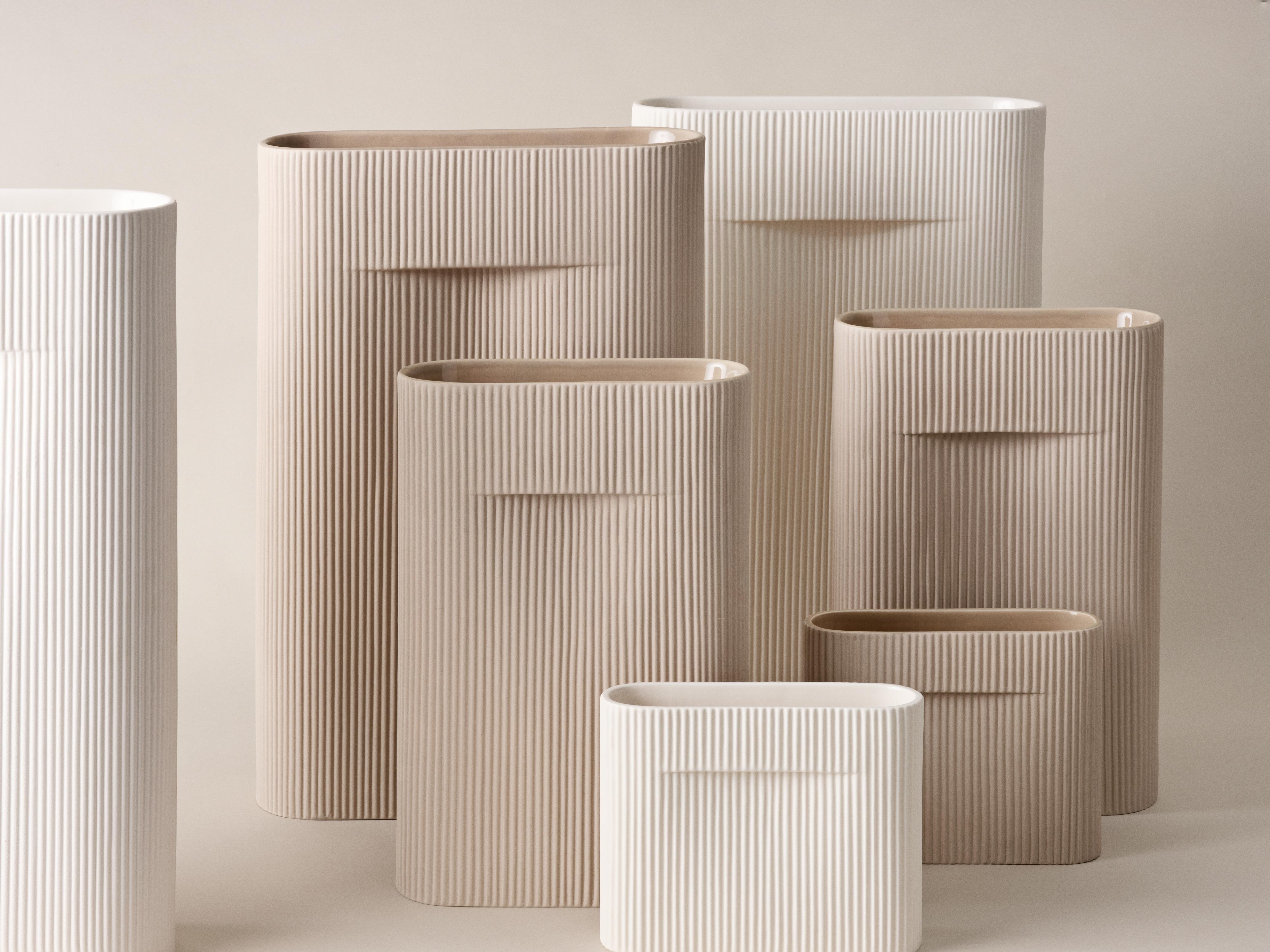 Beige keramische vaas RIDGE