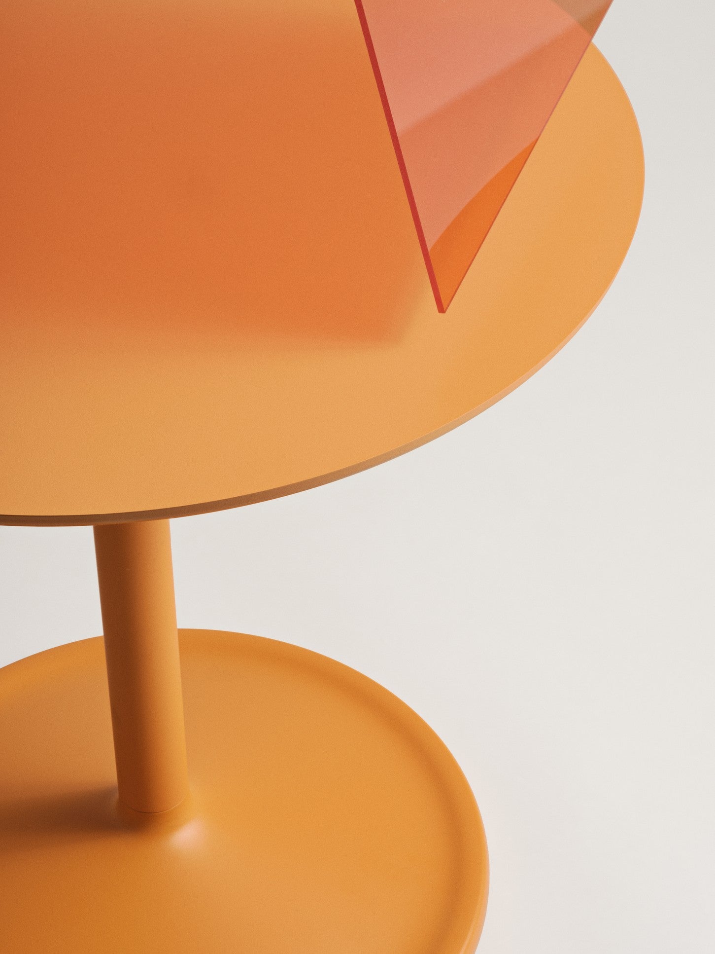Zijtafel SOFT oranje