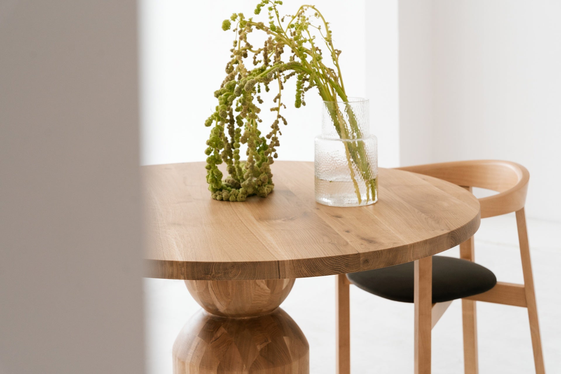 Round Table BETH Oak Wood