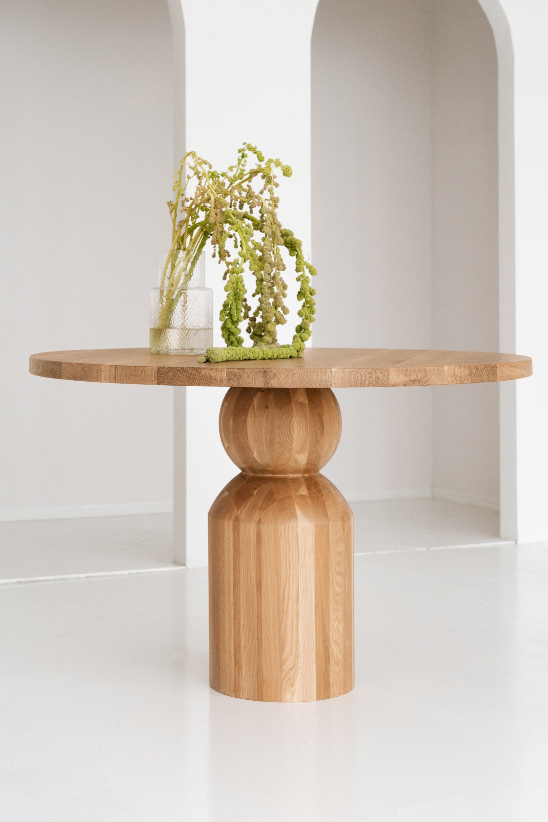 Round Table BETH Oak Wood