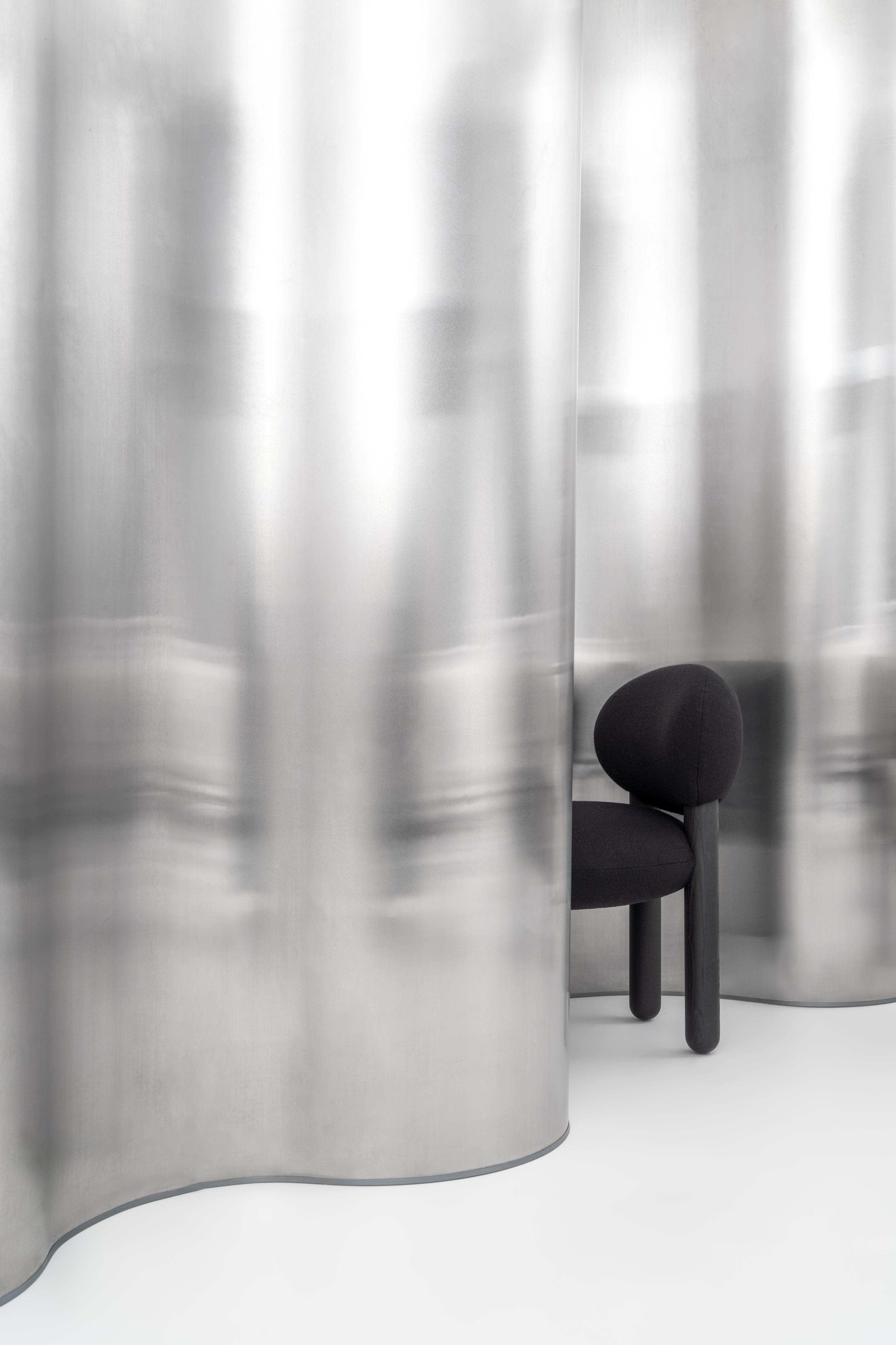 FLOCK CS2 stoel gestoffeerd met houten basis