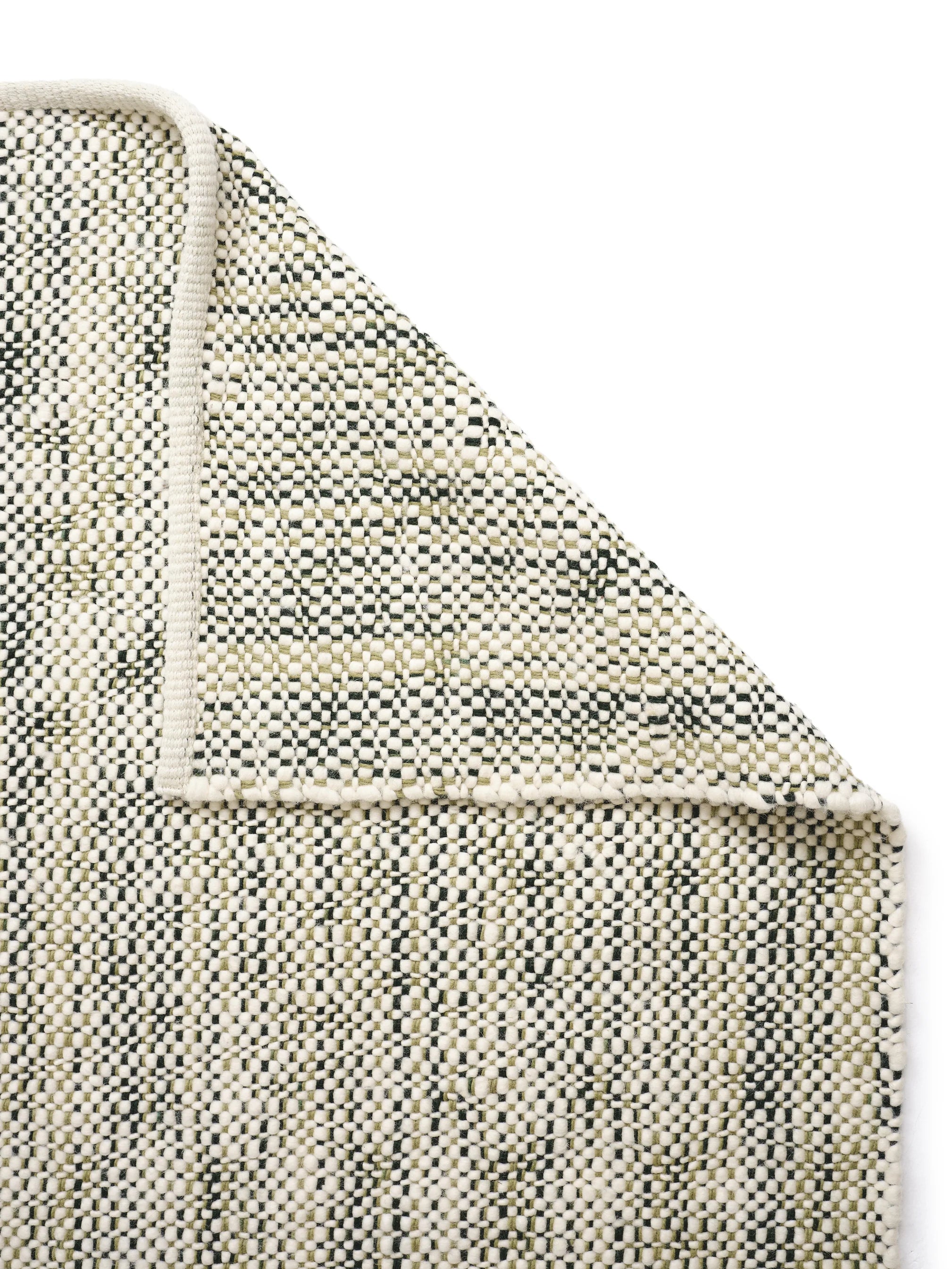 Cream TWEED rug with green
