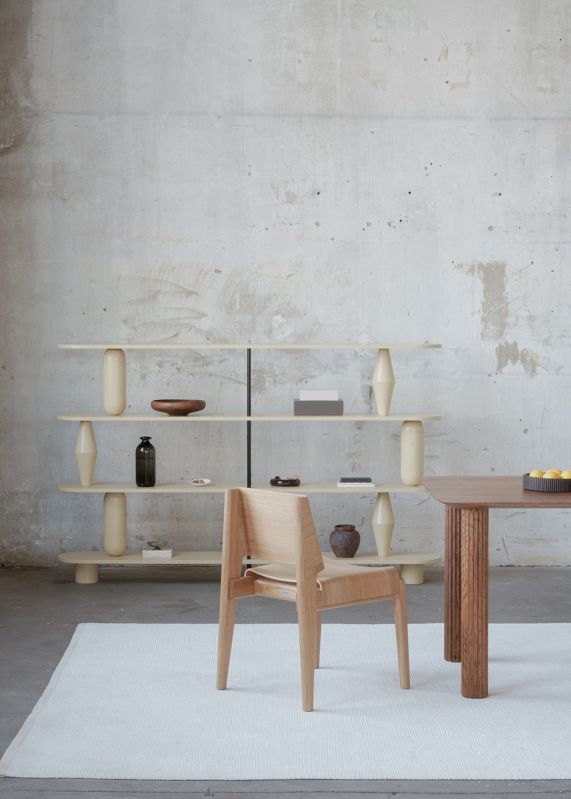 Stuhl UNDIA aus Eichenholz