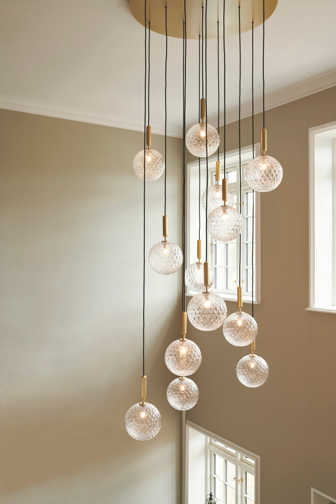 Hanglamp MIIRA 13 grafiet met opaalglas