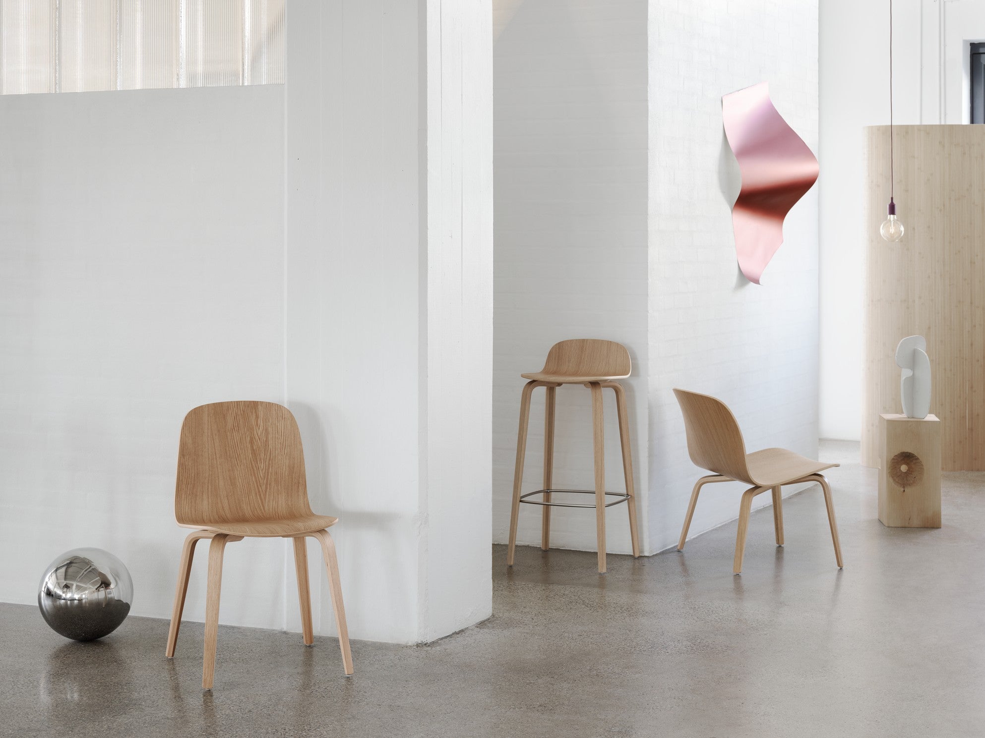 VISU Chair in Oak Veneer